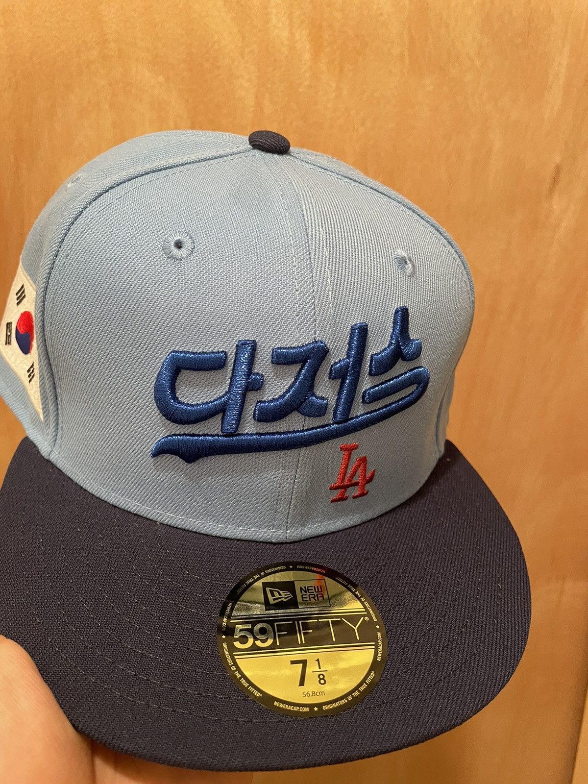 New Era Myfitteds Los Angeles dodgers South Korea flag size 7 1/8 Size ONE SIZE - 1 Thumbnail