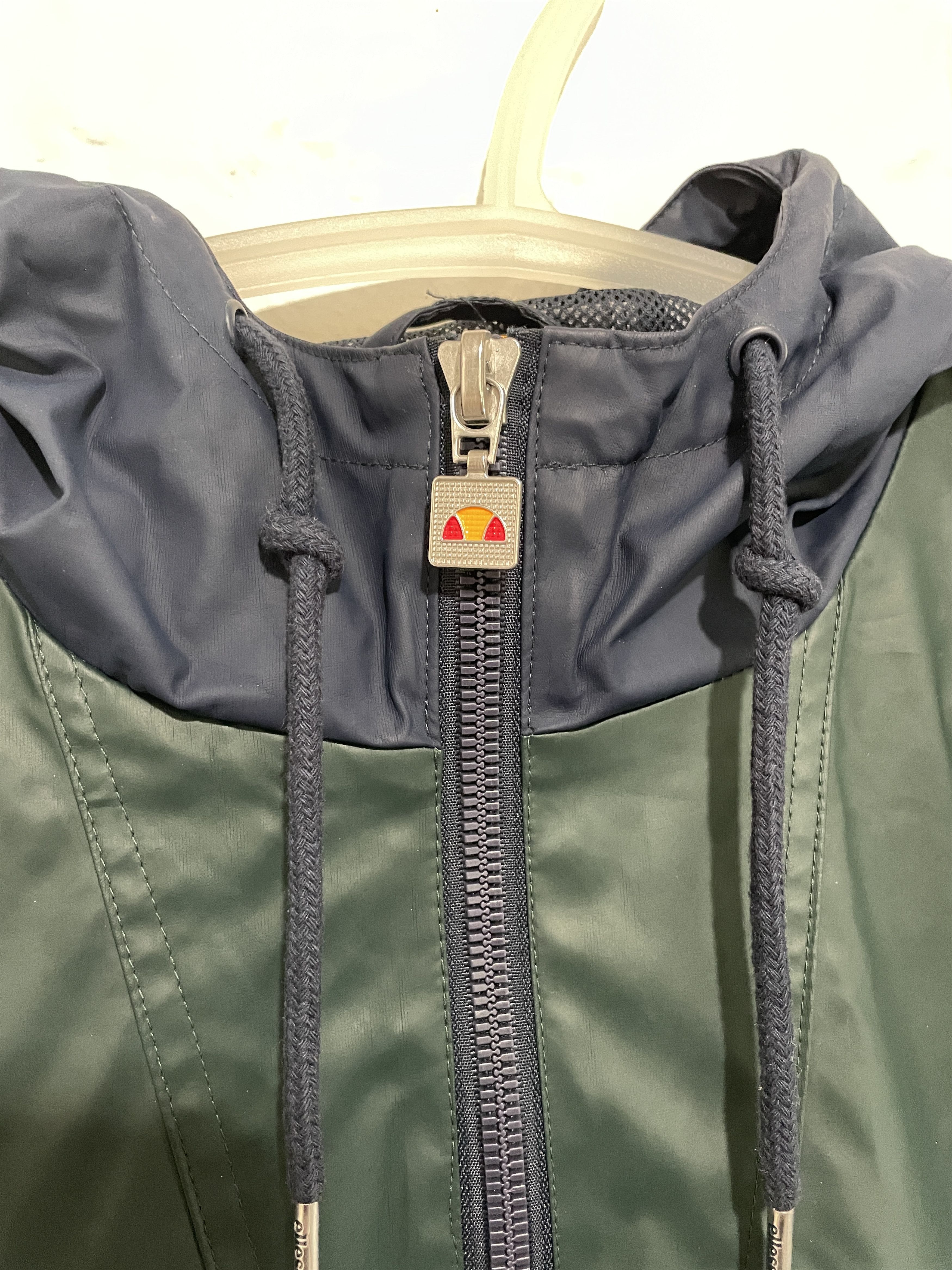 Ellesse Ellesse Jacket Like New Size US L / EU 52-54 / 3 - 3 Thumbnail