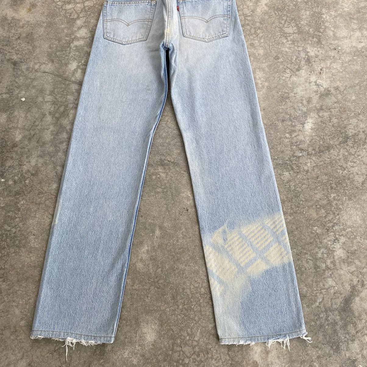 Levi's Size 27x29.5 Vintage 1990 Levis 501 Light Blue Denim Jeans Size US 27 - 14 Thumbnail