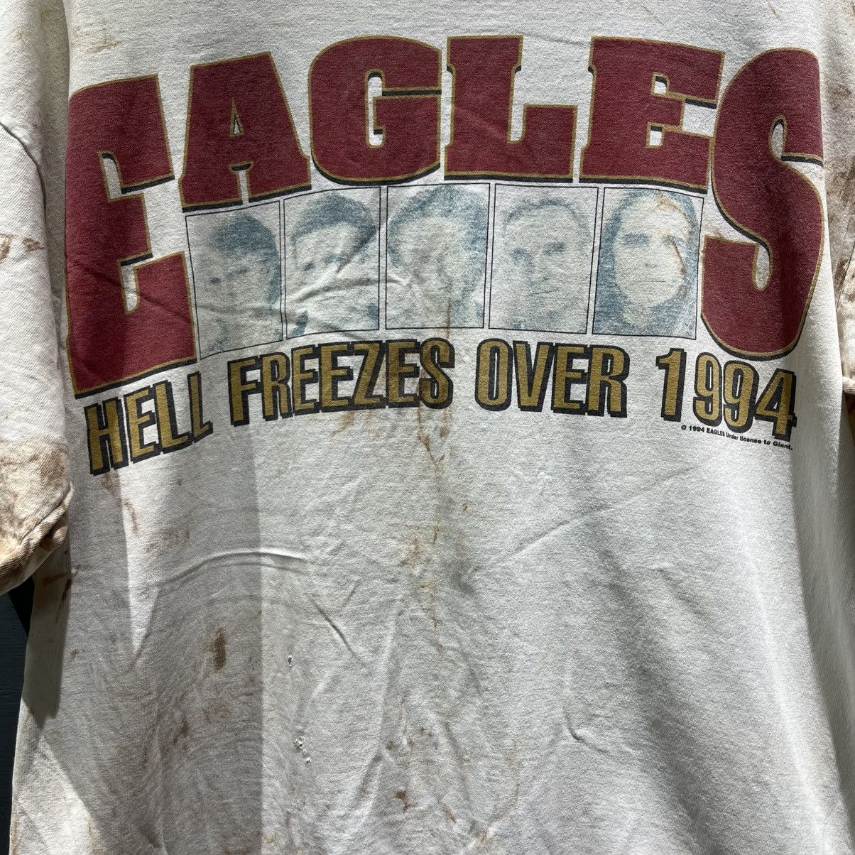 Band Tees Vintage Eagles Concert Shirt 1994 Hell Freezes Over Size US XL / EU 56 / 4 - 2 Thumbnail