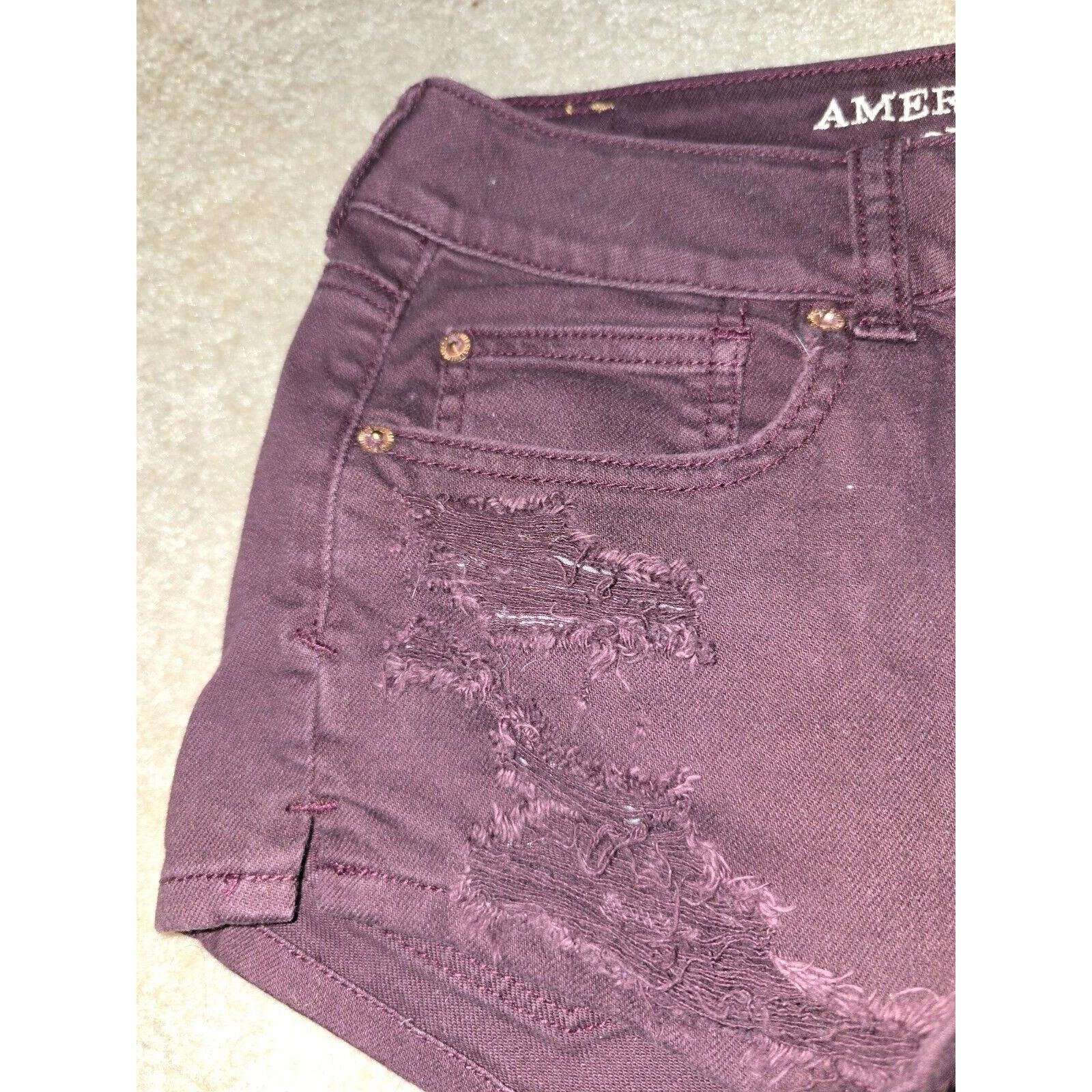 American Eagle Outfitters American Eagle Outfitters Women Shorts Sz 6 Burgundy Shortie Size 28" / US 6 / IT 42 - 3 Thumbnail