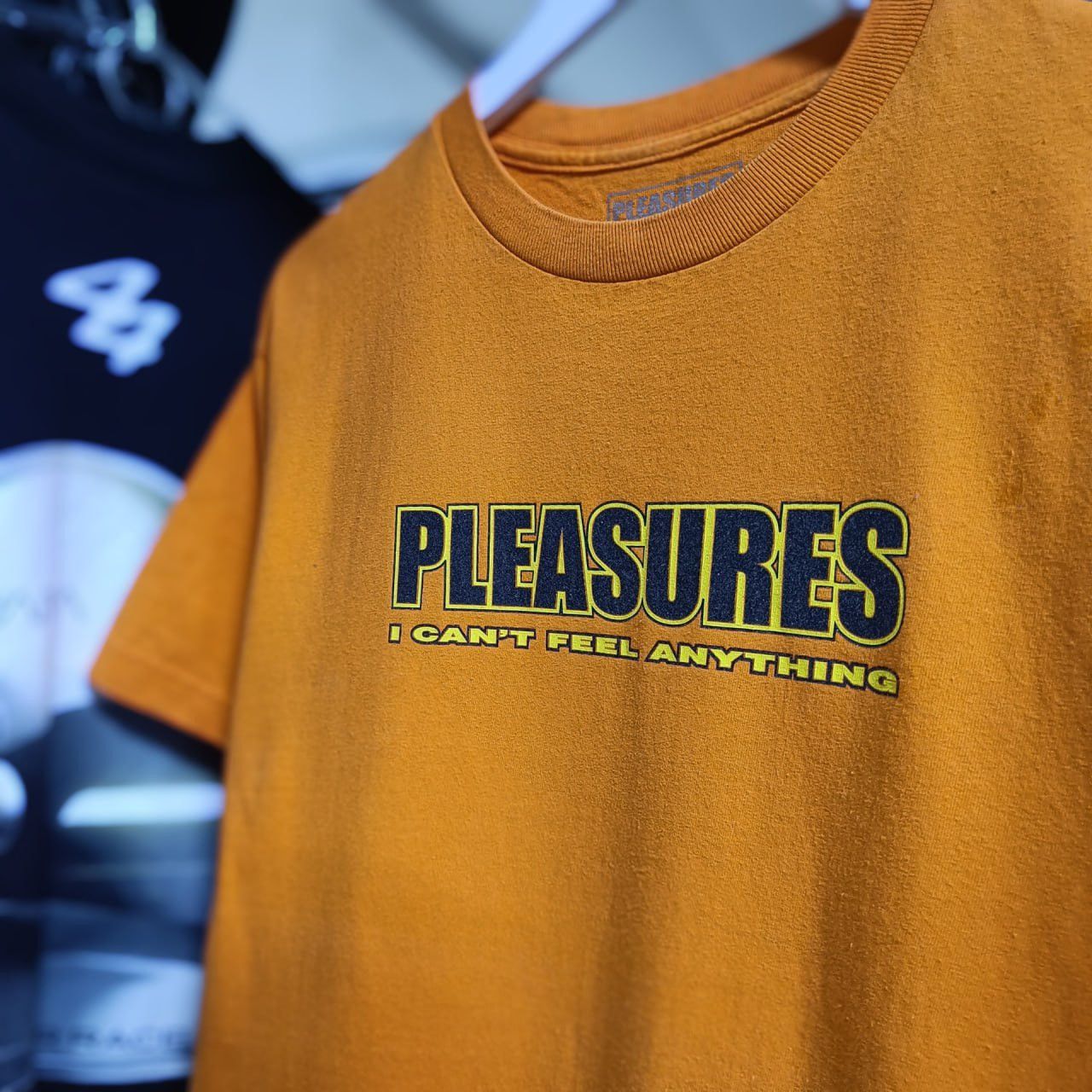 Pleasures Pleasures I can’t feel anything glitter tee rare y2k hype og Size US M / EU 48-50 / 2 - 4 Thumbnail