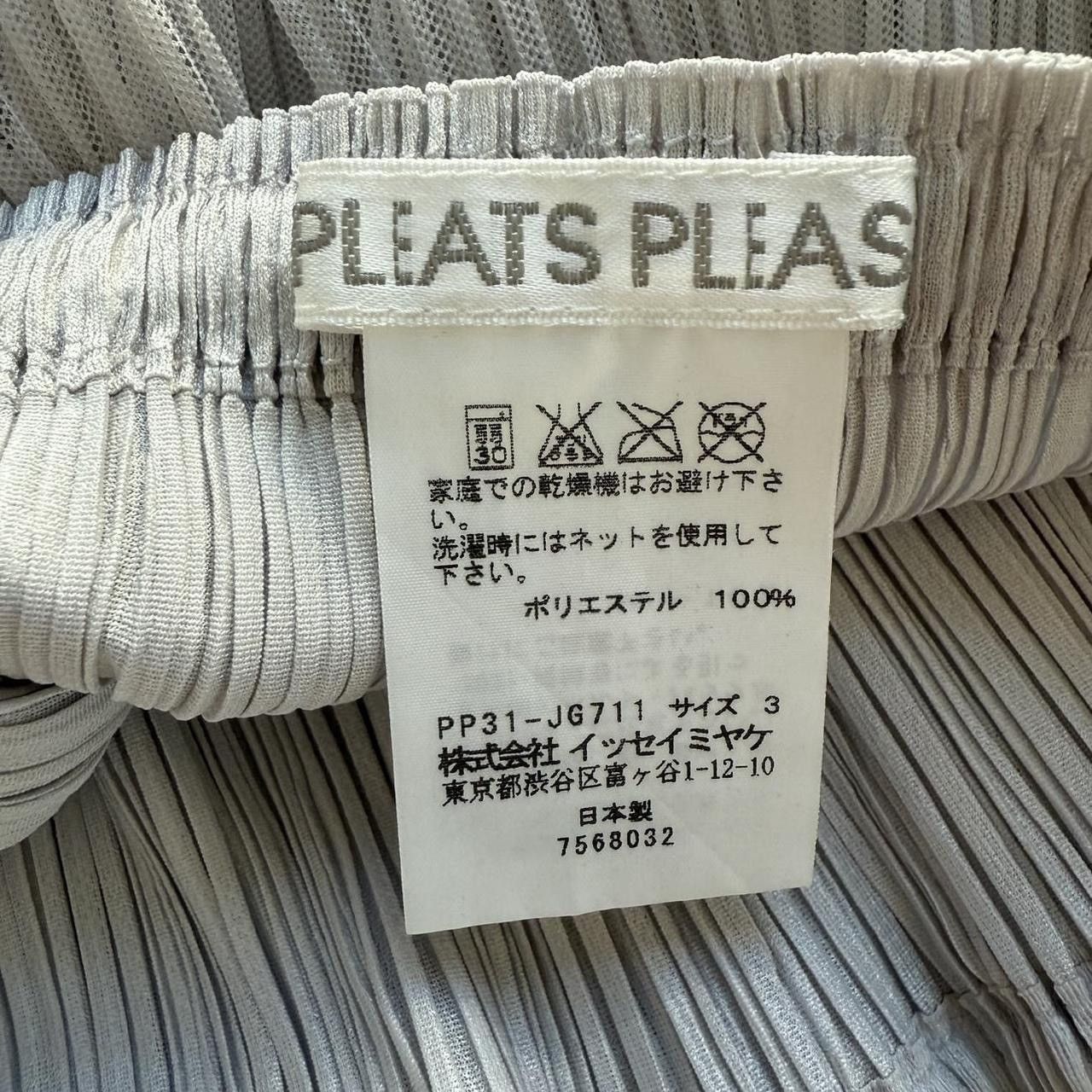Pleats Please Issey Miyake RARE Pleats Please Issey Miyake grey bubble skirt Size 28" / US 6 / IT 42 - 3 Thumbnail