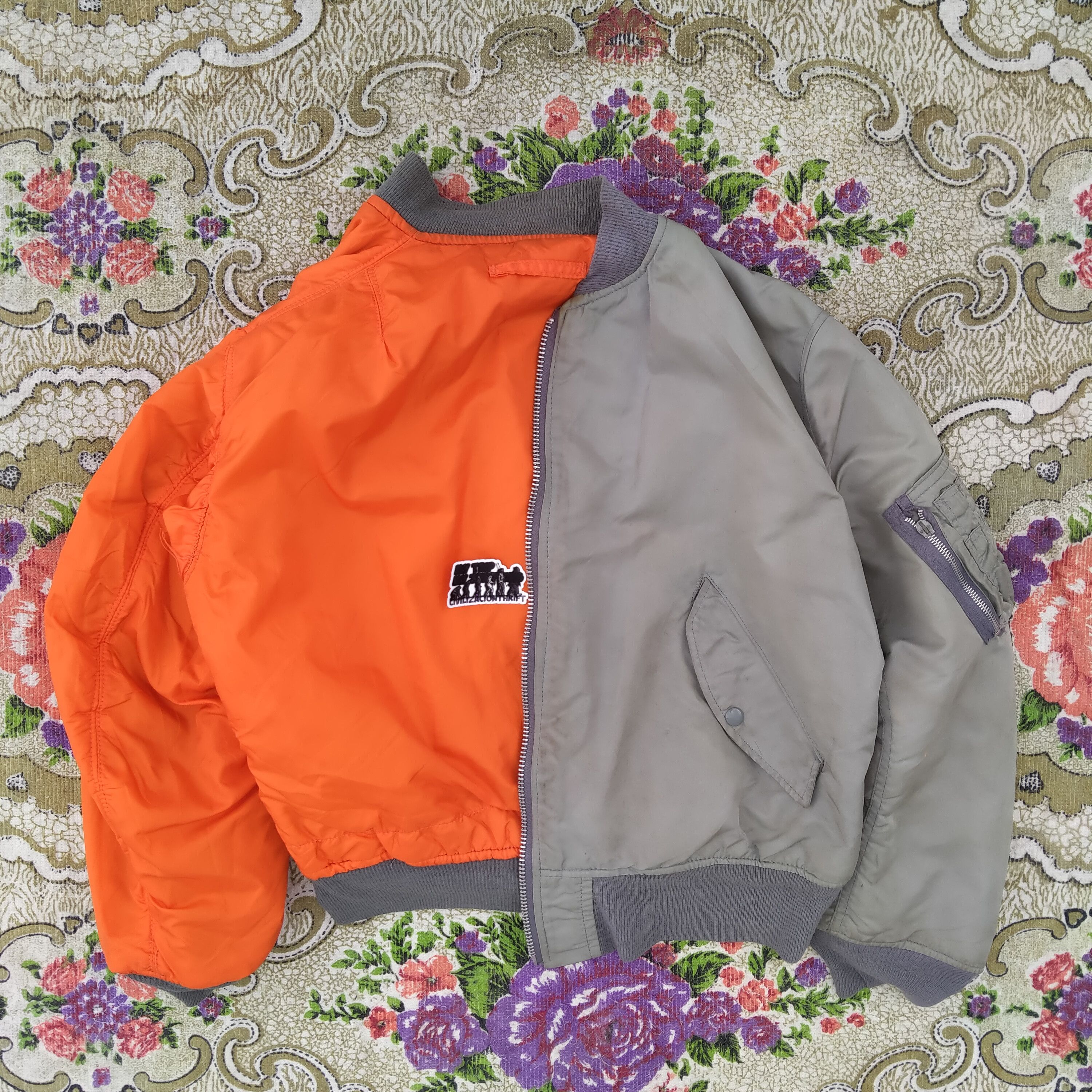 Alpha Industries × Vintage Vintage Alpha Industries 70s MA-1 Bomber Jacket Size US L / EU 52-54 / 3 - 3 Thumbnail