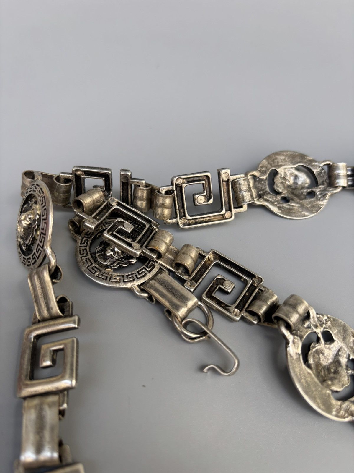 Versace 90s Versace Silver Italy Lion’s Head Chain Belt 32” Size ONE SIZE - 11 Thumbnail