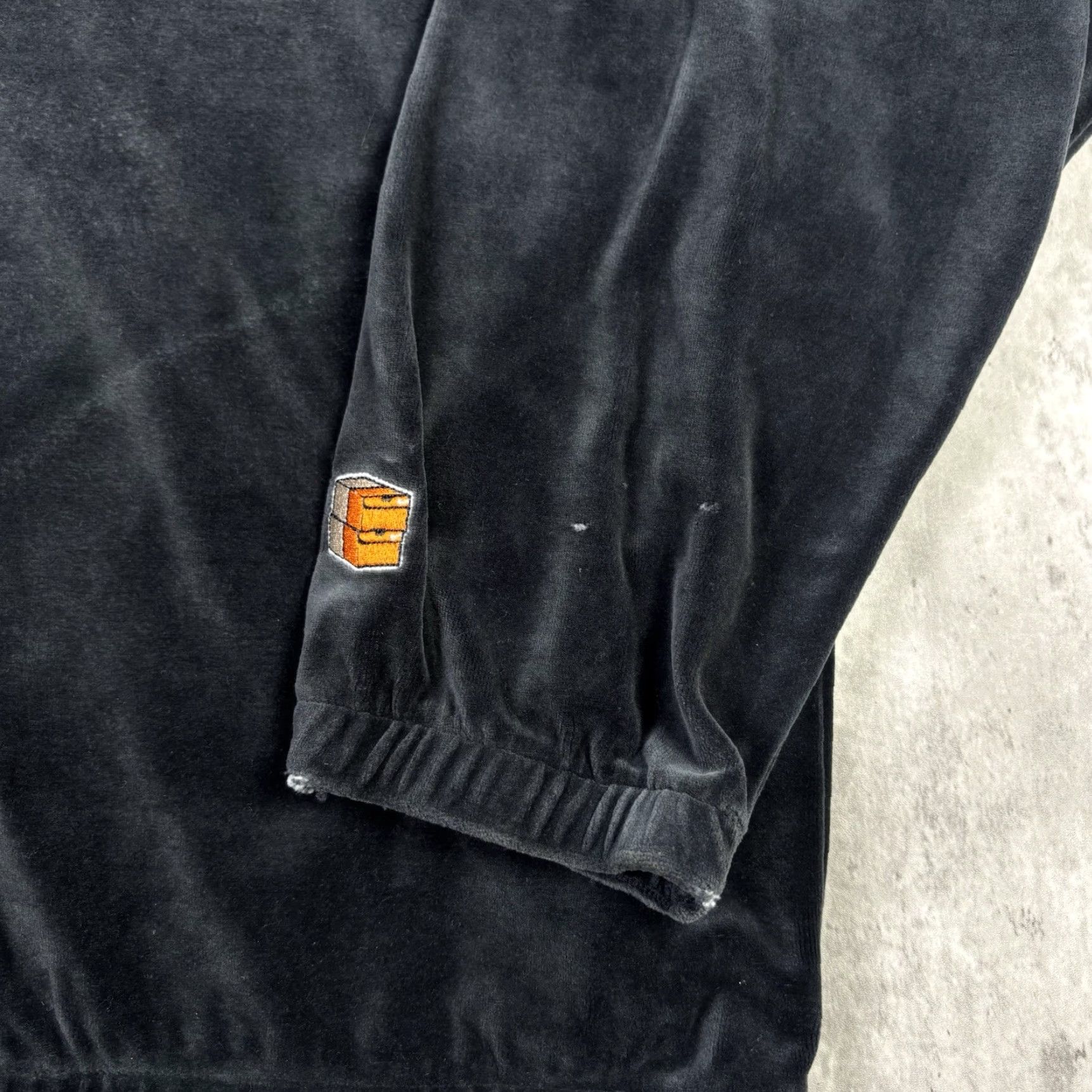 Nike VINTAGE Nike Sportswear Suede Jacket Full Zip Embroidered Swoosh 2XL 2000s Black Men Knit Suede Windbreaker 90s Vintage? Size US XXL / EU 58 / 5 - 7 Thumbnail