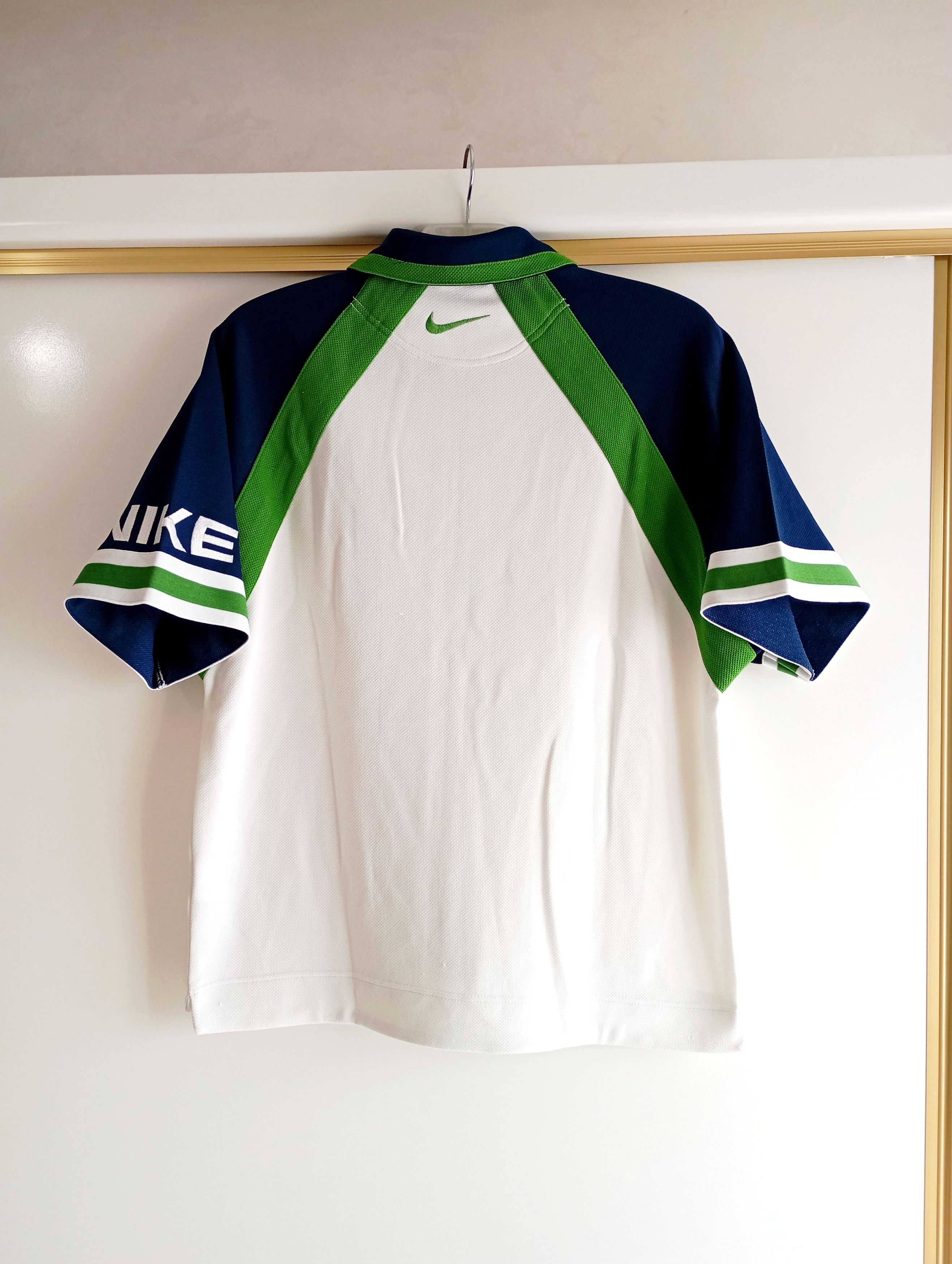 Nike Vintage Nike 00’s Big Embroidered Logo Oversized Y2K Tee Size US M / EU 48-50 / 2 - 9 Thumbnail