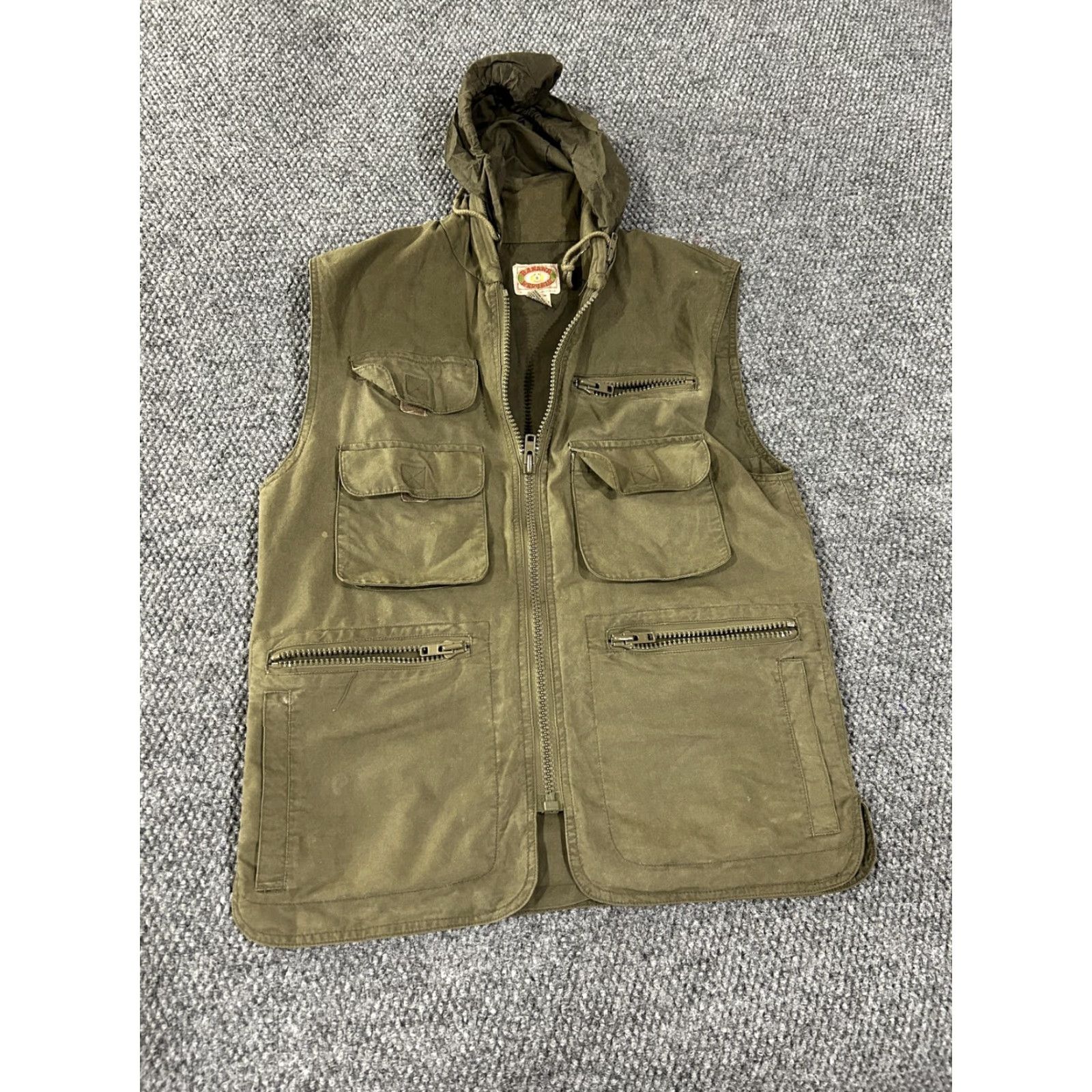 Banana Republic VINTAGE Banana Republic Vest Mens XS Green Hooded Utility Field Safari Hong Kong Size US XS / EU 42 / 0 - 2 Thumbnail