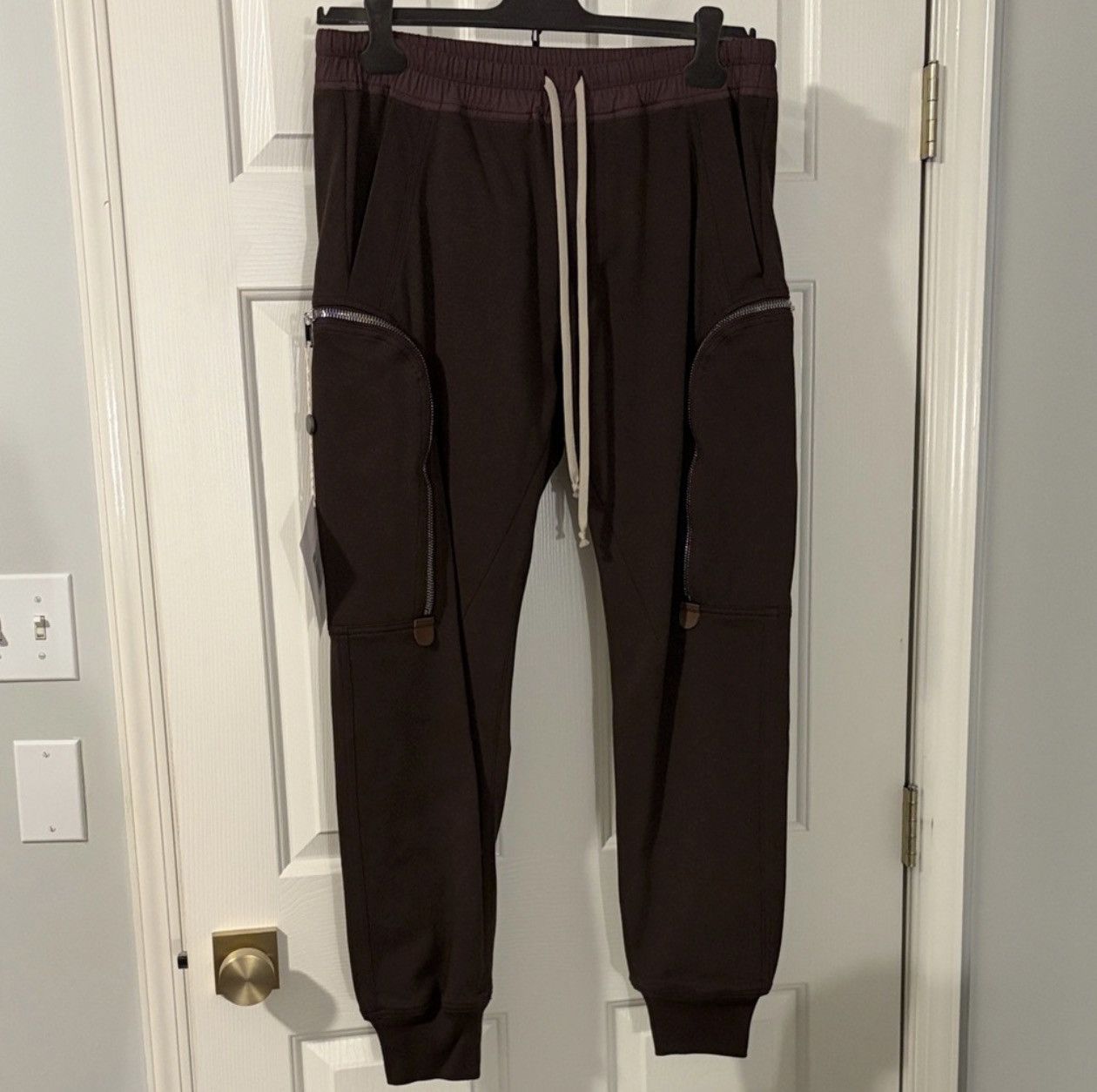 Rick Owens Rick Owens Tecuatl Cargo Jogger in Blood Size US 36 / EU 52 - 1 Thumbnail