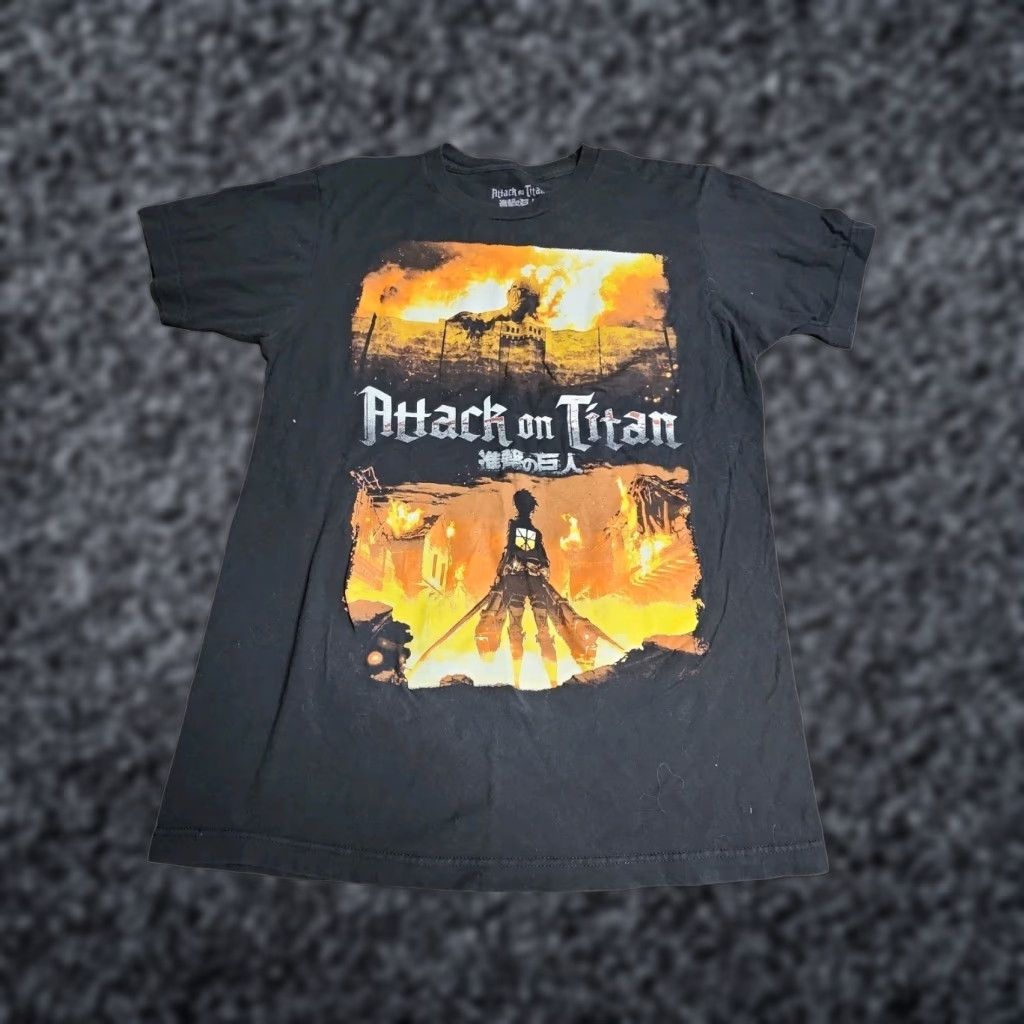 Vintage VINTAGE Attack on Titan T-Shirt Short Sleeve Cotton Black Anime Graphic Mens M Size US M / EU 48-50 / 2 - 1 Thumbnail