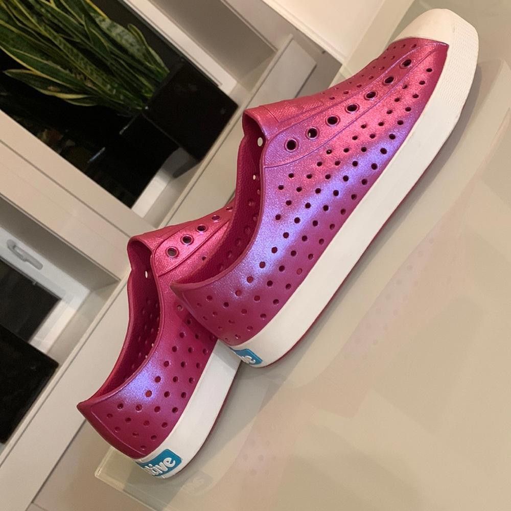 Native Metallic Native shoes - unisex M9/W11 Size US 9 / EU 42 - 5 Thumbnail