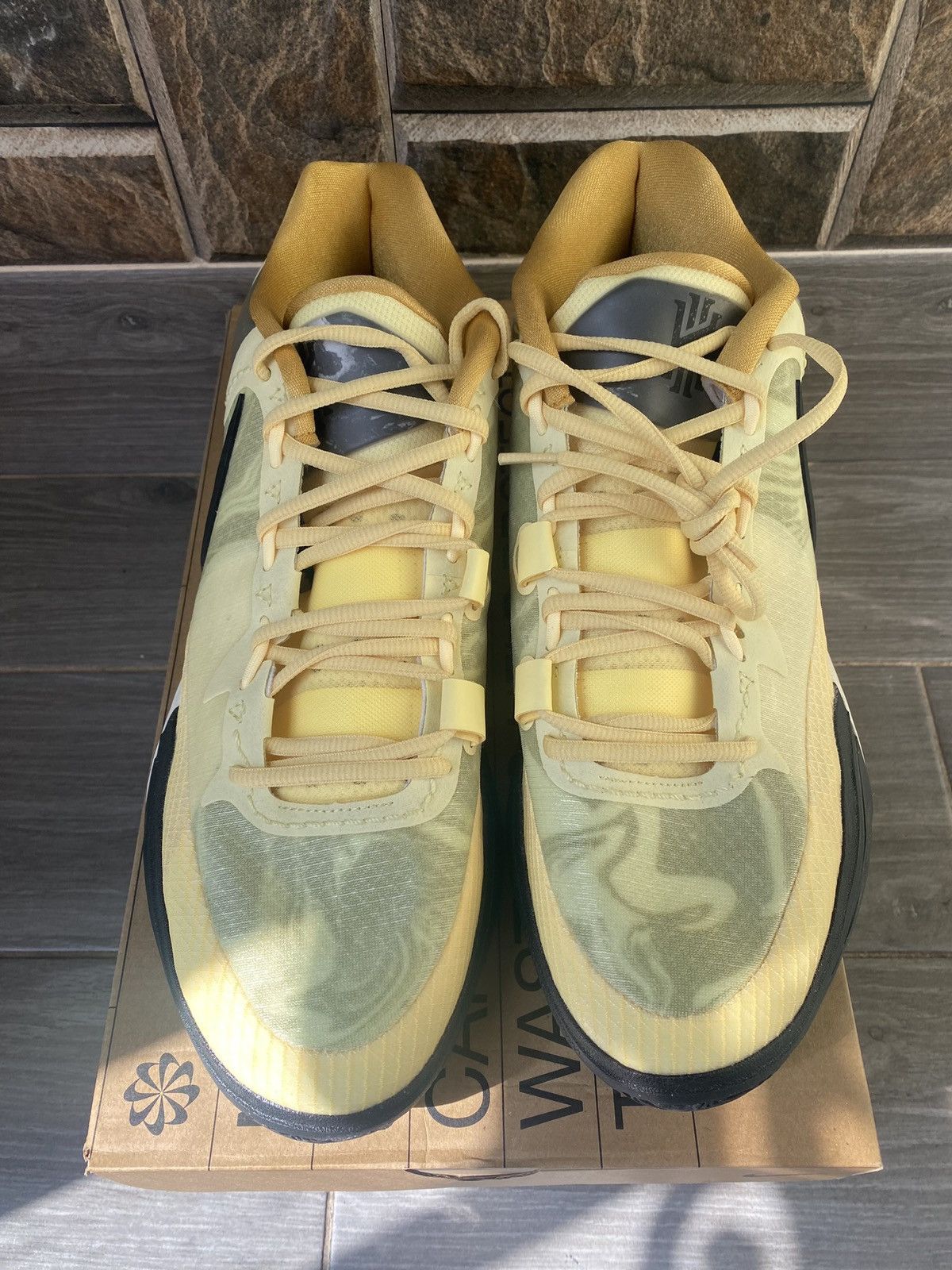 Nike Nike Kyrie 8 Citron Tint Leopard size 13 Size US 13 / EU 46 - 5 Thumbnail