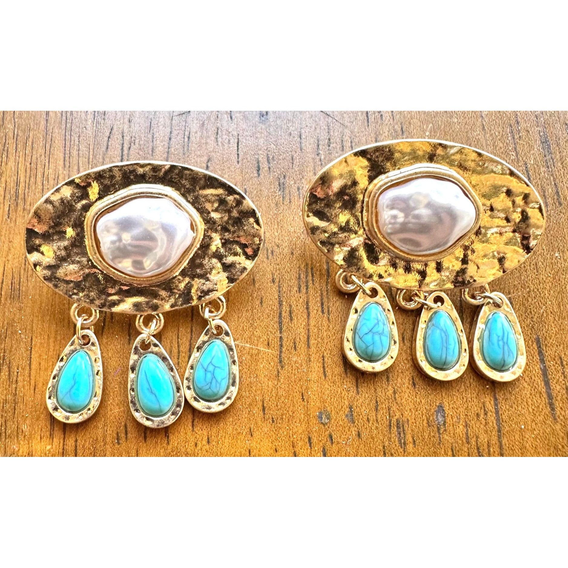 Handmade Hammered Metal Faux Pearl Turquoise Earrings Posts New Crui Size ONE SIZE - 11 Thumbnail