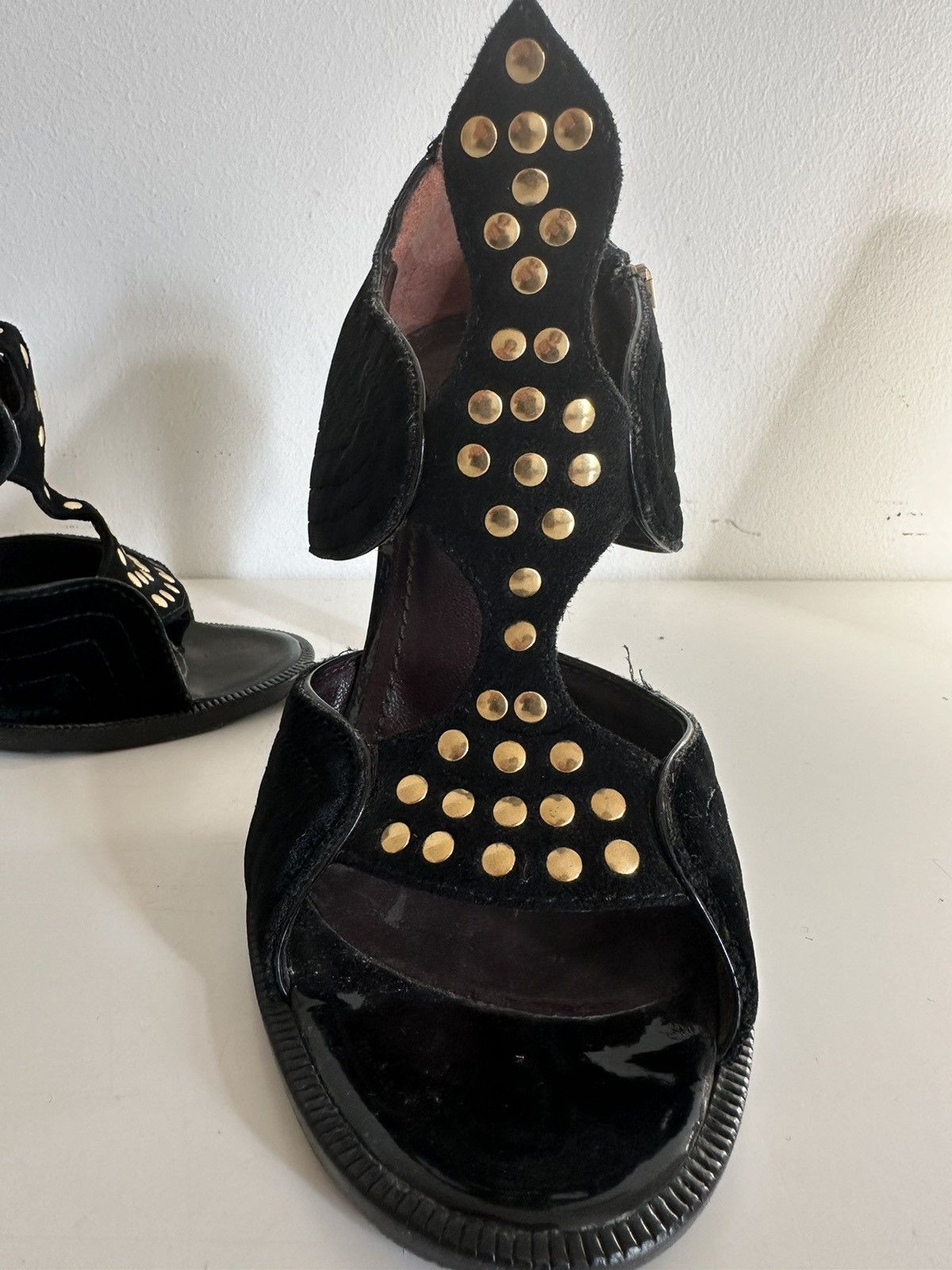 Vanessa Bruno Gold studded Vanesa Bruno velvet heels Size US 8 / IT 38 - 9 Thumbnail
