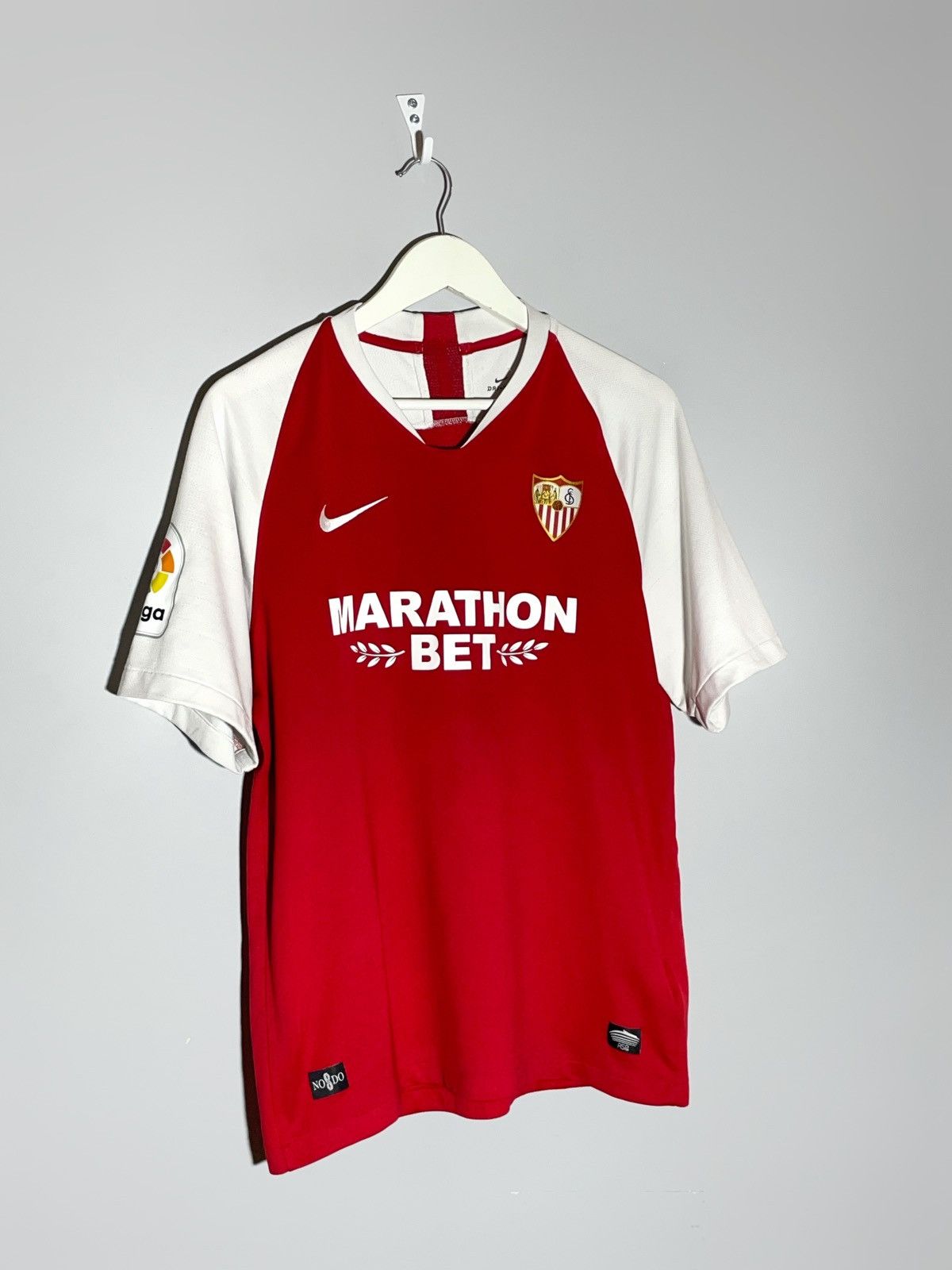Nike FC Sevilla Nike 2019/20 Home Y2k Streetwear Football Shirt Size US XL / EU 56 / 4 - 2 Thumbnail