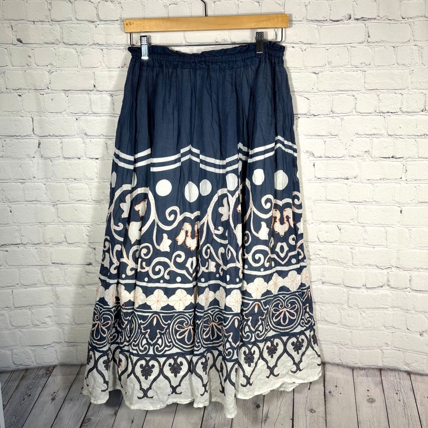 Polo Ralph Lauren Polo Ralph Lauren Skirt Voile Blue White Embroidered Beaded Midi Skirt Elastic Size 28" / US 6 / IT 42 - 6 Thumbnail