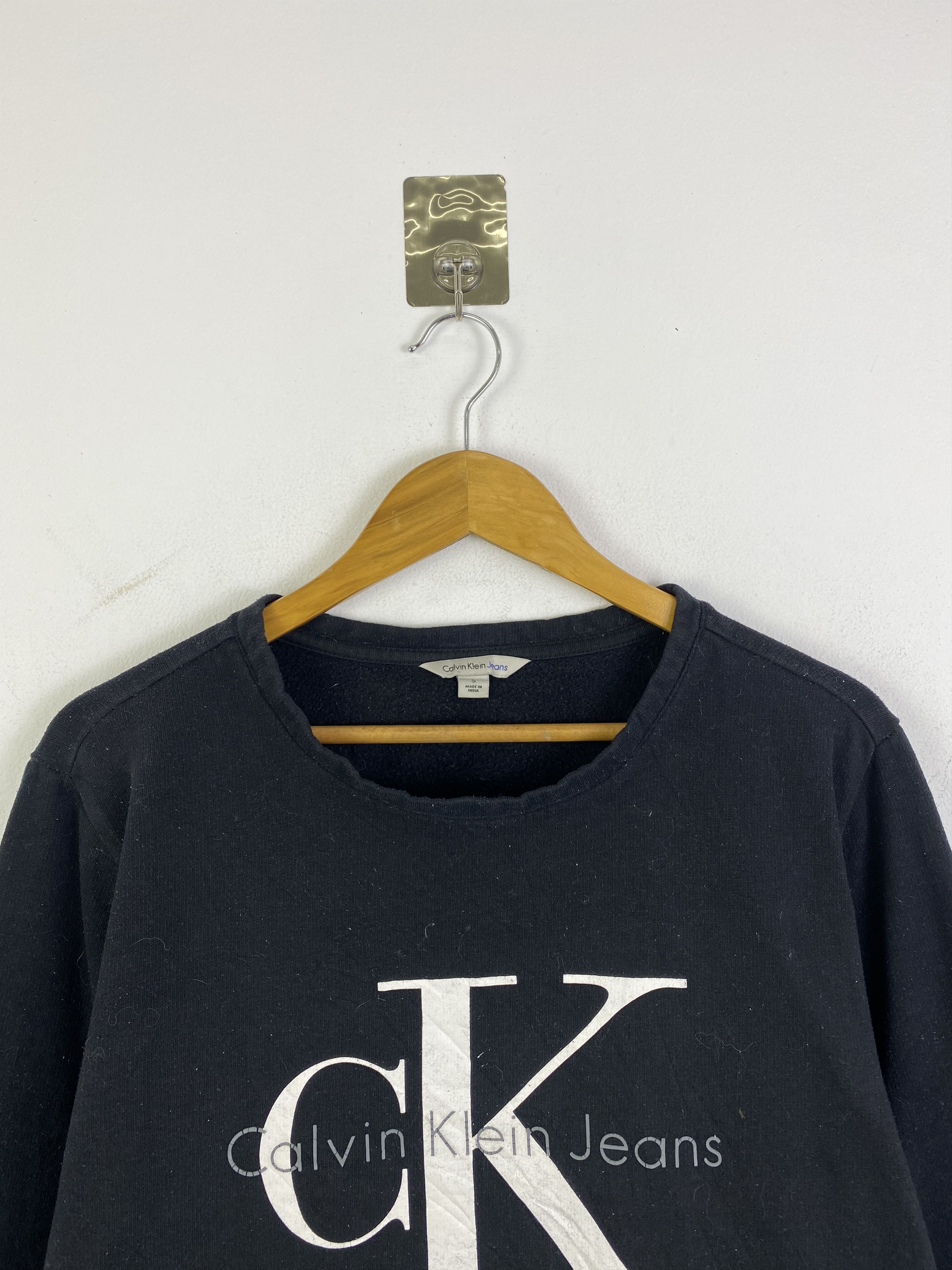 Calvin Klein Vintage Calvin Klein Jeans Wording Sweatshirt SH0323 Size US S / EU 44-46 / 1 - 2 Thumbnail