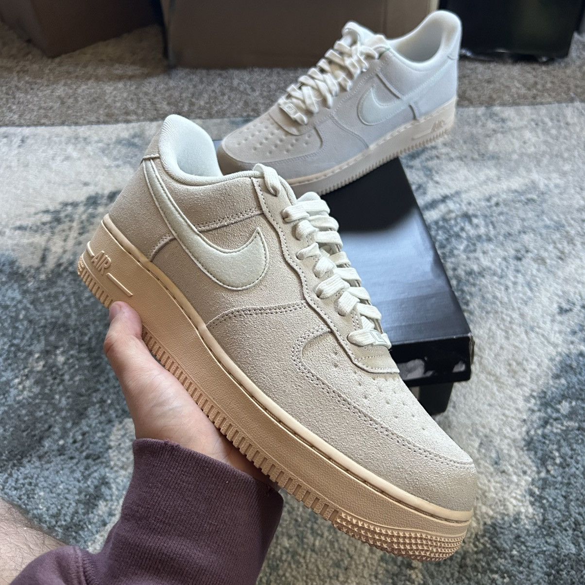 Nike WiNTER 2021 AiR FORCE 1 PREMiUM SUMMiT WHiTE PEARL SUEDE AF1 Size US 9.5 / EU 42-43 - 4 Thumbnail