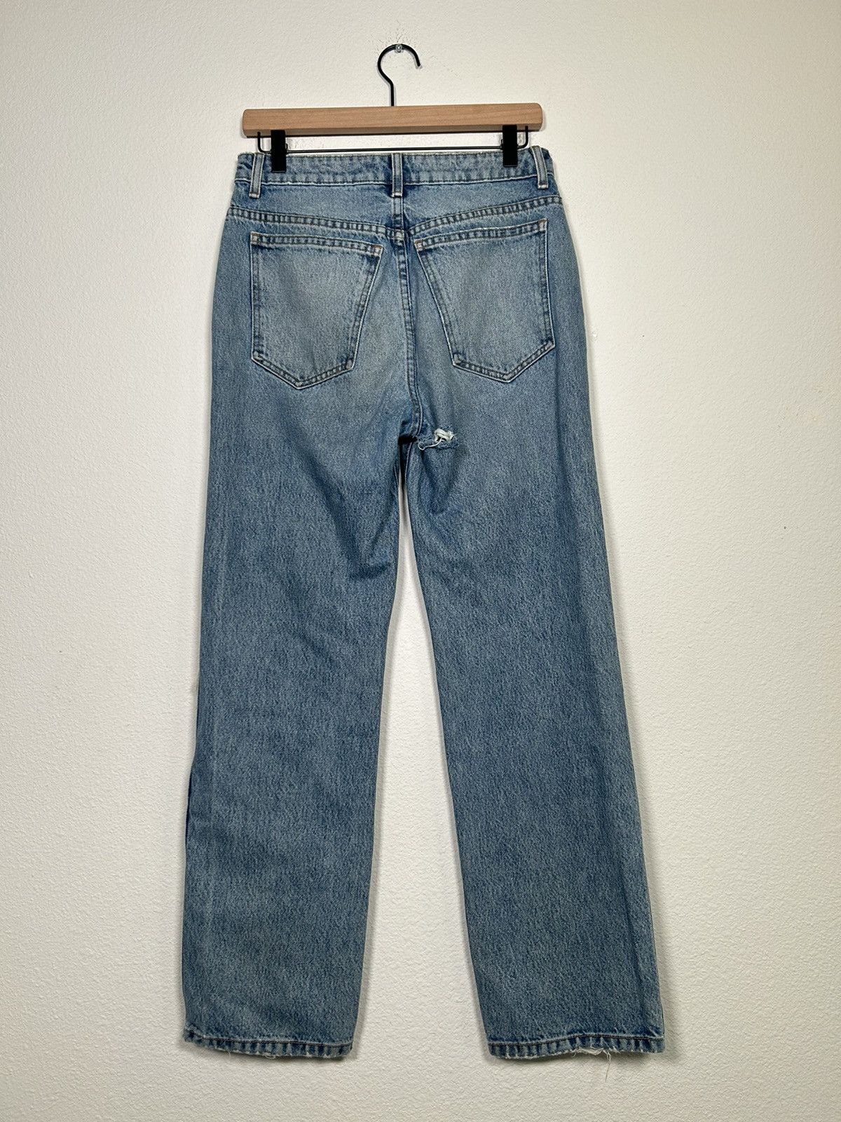 KHAITE ‘Abigail’ Distrressed Straight Leg Jeans Size 28" / US 6 / IT 42 - 4 Thumbnail