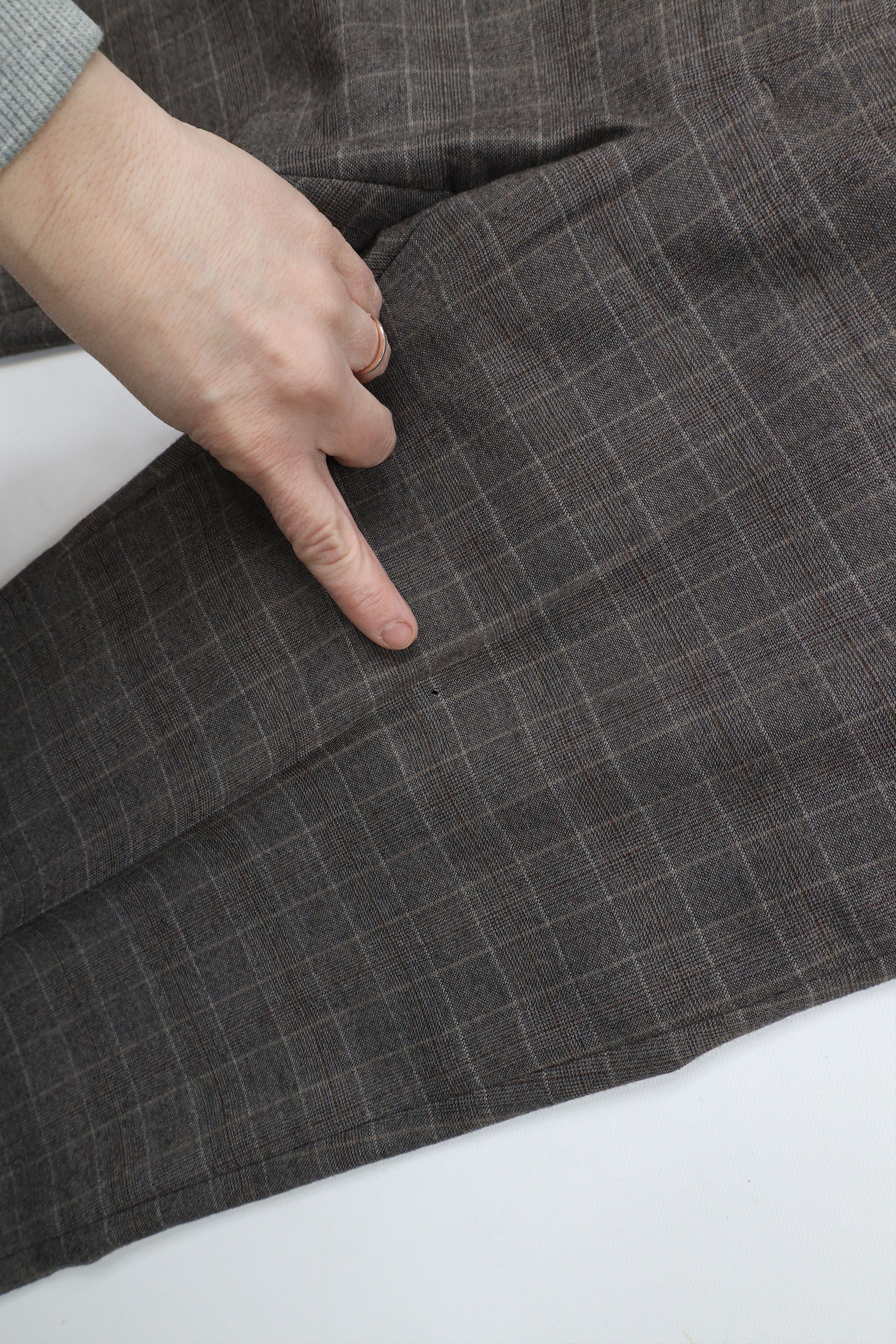 Banana Republic × Vintage Banana Republic Tailored Slim Fit Wool Chino Pants Plaid Size 34 - 6 Thumbnail