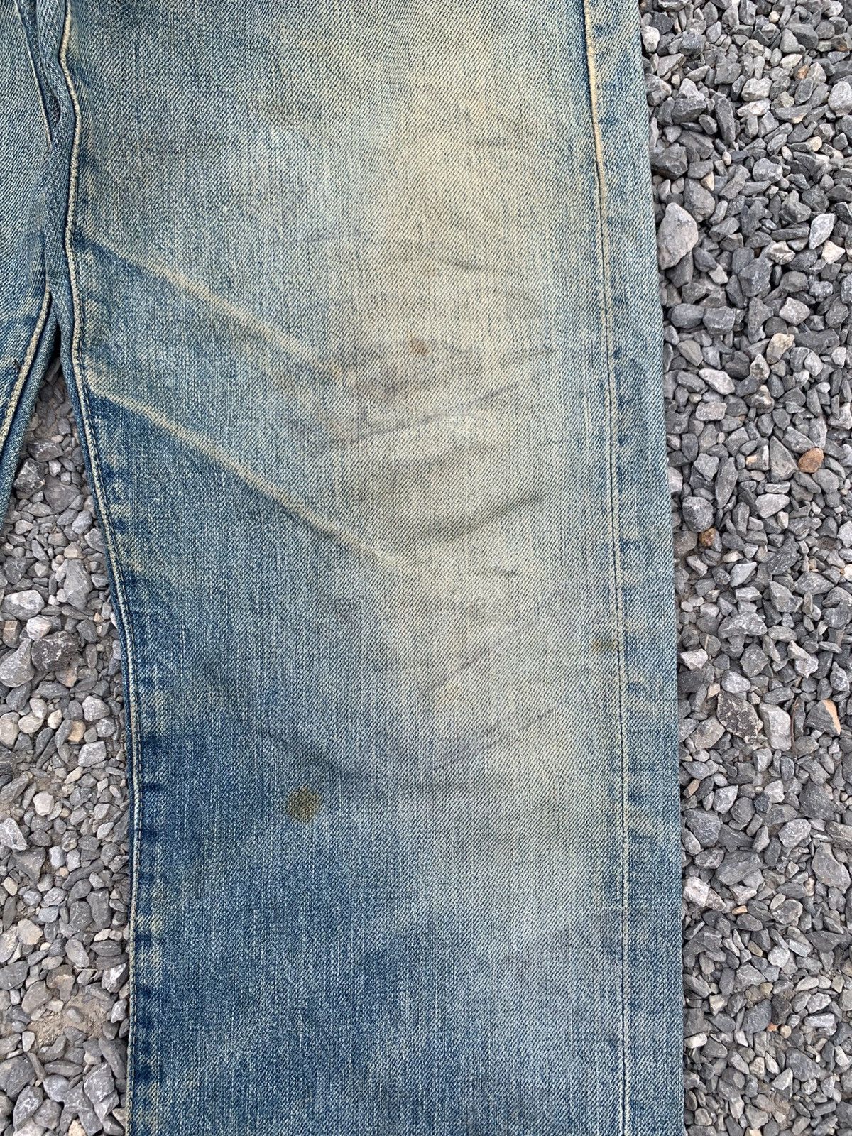 Levi's VINTAGE LEVIS 503BXX SELVEDGE BUTTON FLY DISTRESSED DENIM Size US 28 / EU 44 - 21 Thumbnail