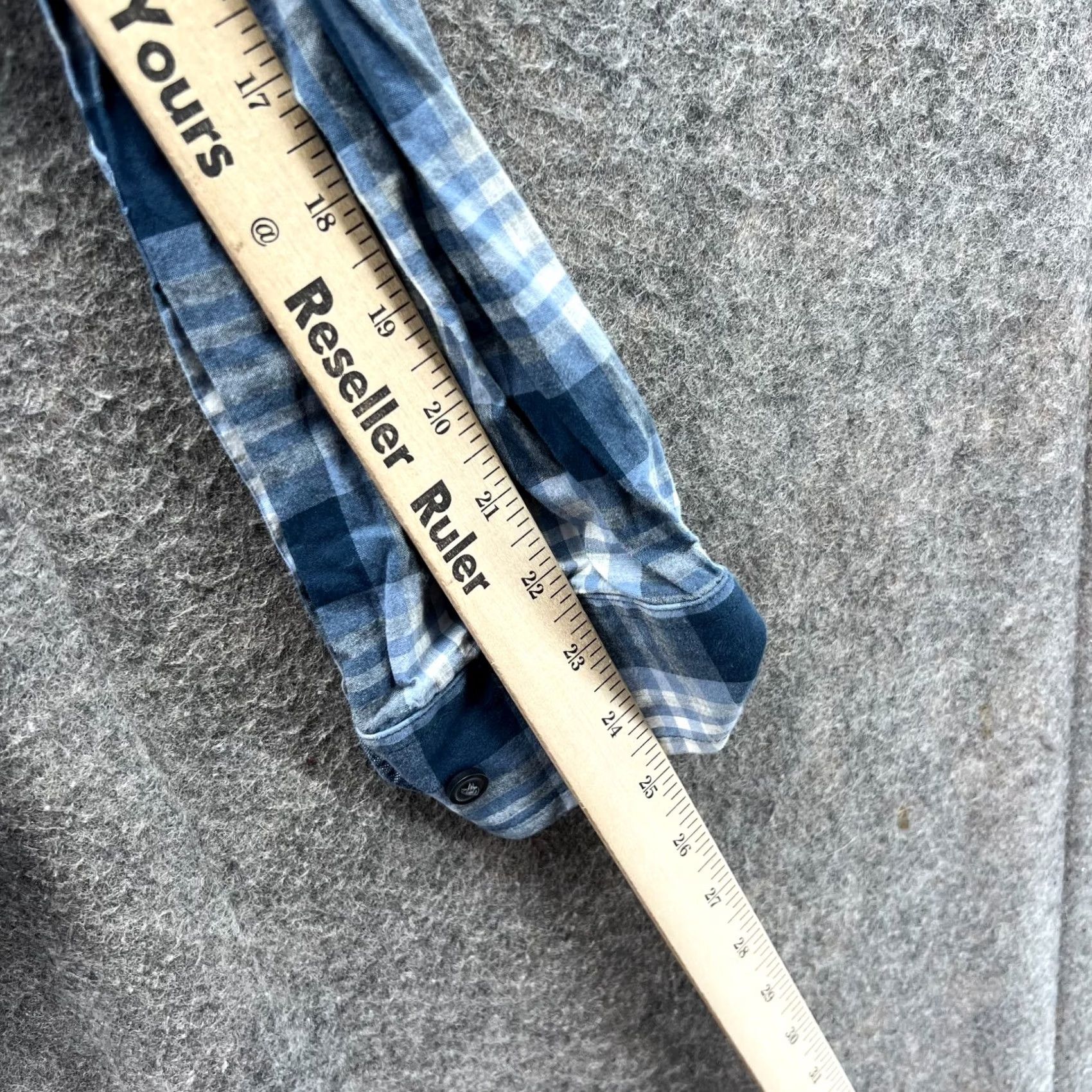 Banana Republic VINTAGE Banana Republic Shirt Men Large Blue Button Down Tailored Slim Plaid Flannel Vintage Size US L / EU 52-54 / 3 - 4 Thumbnail