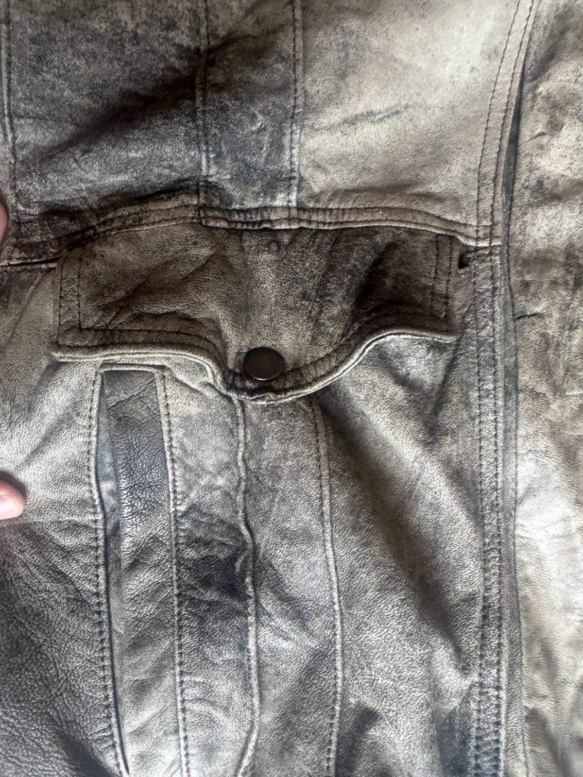 Vintage Oversized khakim military leather bomber jacket size M-L Size US L / EU 52-54 / 3 - 7 Thumbnail