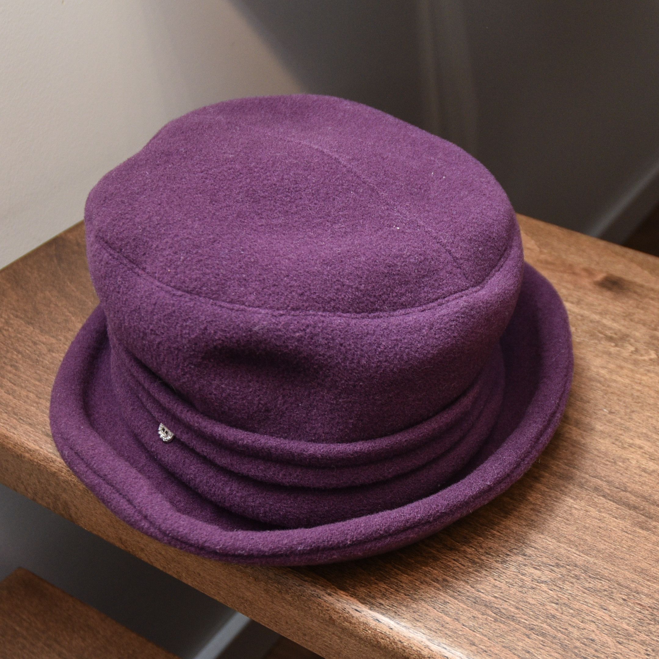 John Mayer Vintage Mayser Pascal Wool Felt Cloche Hat Aubergine Purple Size ONE SIZE - 3 Thumbnail