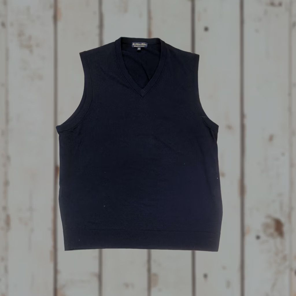 Brooks Brothers Brooks Brothers Sweater Vest Mens 2XL Navy Merino Wool V-Neck Knit Brookstech Knit Vest Men 2XL Navy Mens Vest Knit Wool Size US XXL / EU 58 / 5 - 1 Thumbnail