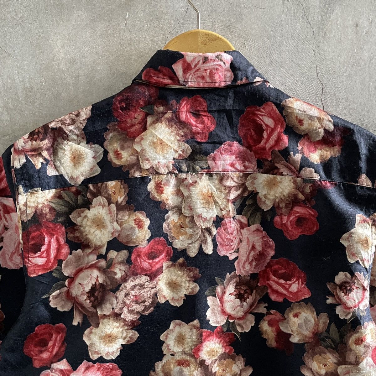 Tornado Mart 🔥Tornado mart Flower pattern shirt Size US M / EU 48-50 / 2 - 4 Thumbnail