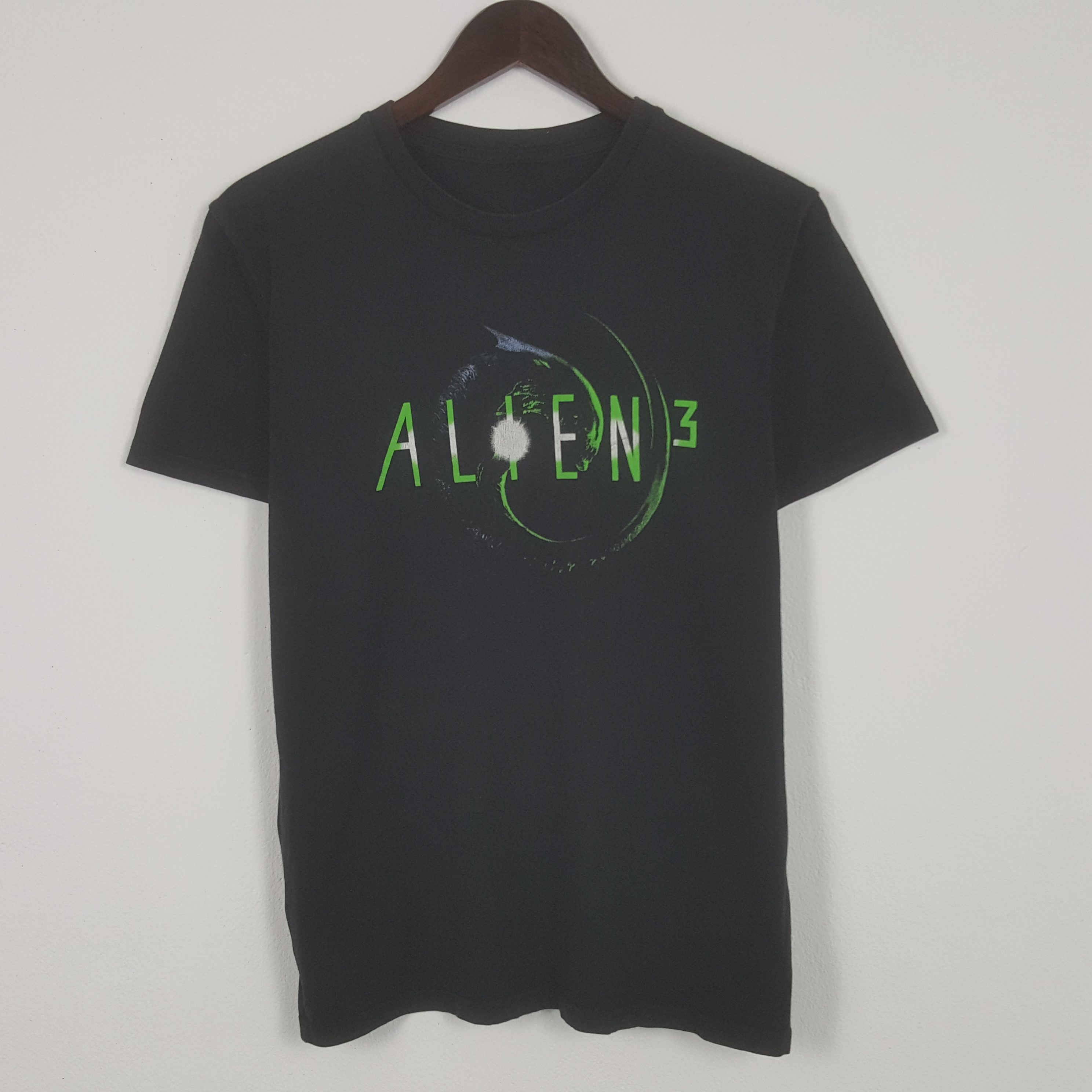 image of Alien American Movie Tshirt in Black, Men's (Size Medium)