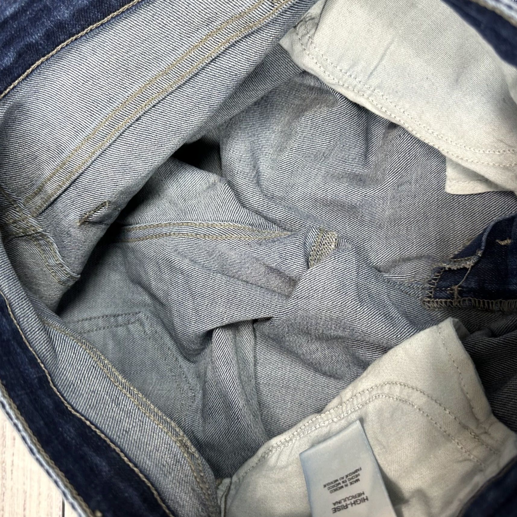 Vintage Women's Joe's Jeans Herculina Jeans Blue Flare Raw Edge Slightly Stretchy Sz 29 Regular 31.5in Inseam Adult Women's Jeans Blue Flared 29 Size 29" - 7 Thumbnail