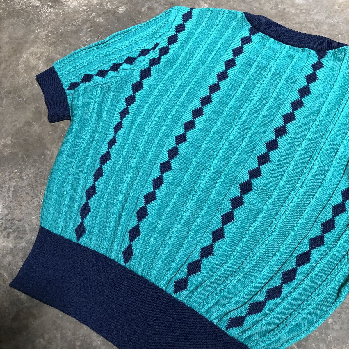 Yves Saint Laurent Vintage Yves Saint Laurent Knitwear & Sweater Size M / US 6-8 / IT 42-44 - 3 Thumbnail