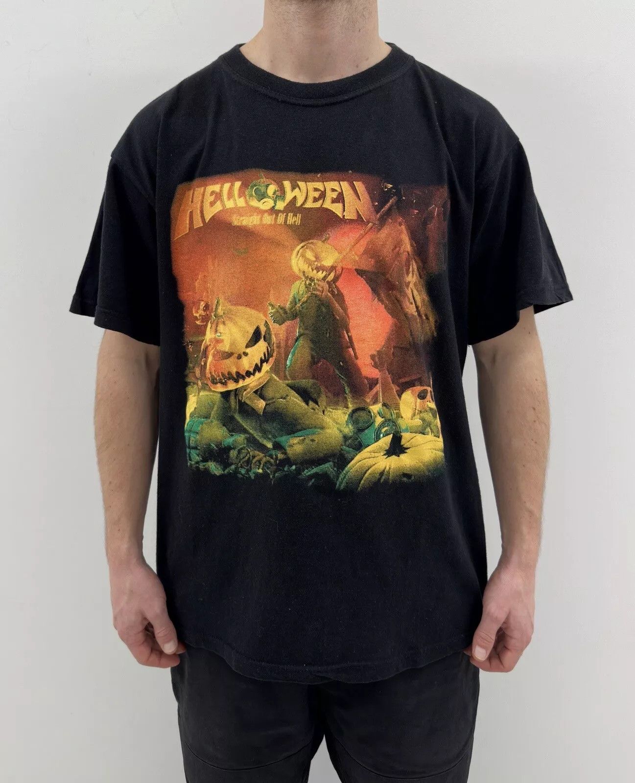 Vintage Vintage Helloween 1990s 90s SHIRT ROCK TOUR concert band Tee Size US XL / EU 56 / 4 - 1 Thumbnail