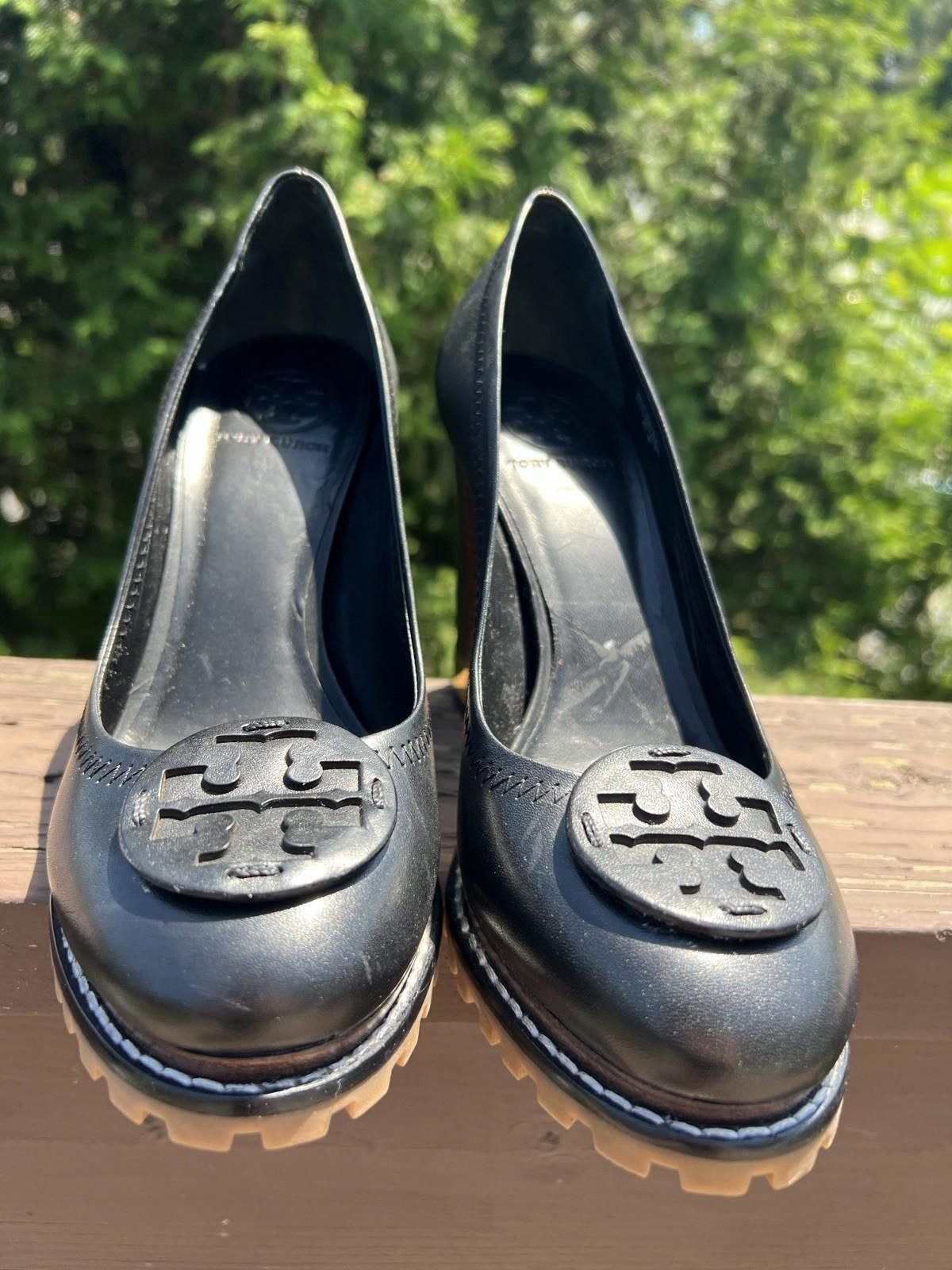 Tory Burch Tory Burch LEANNE Lug Pumps Black Leather Y2K Preppy Sz 8.5 Size US 8.5 / IT 38.5 - 2 Thumbnail