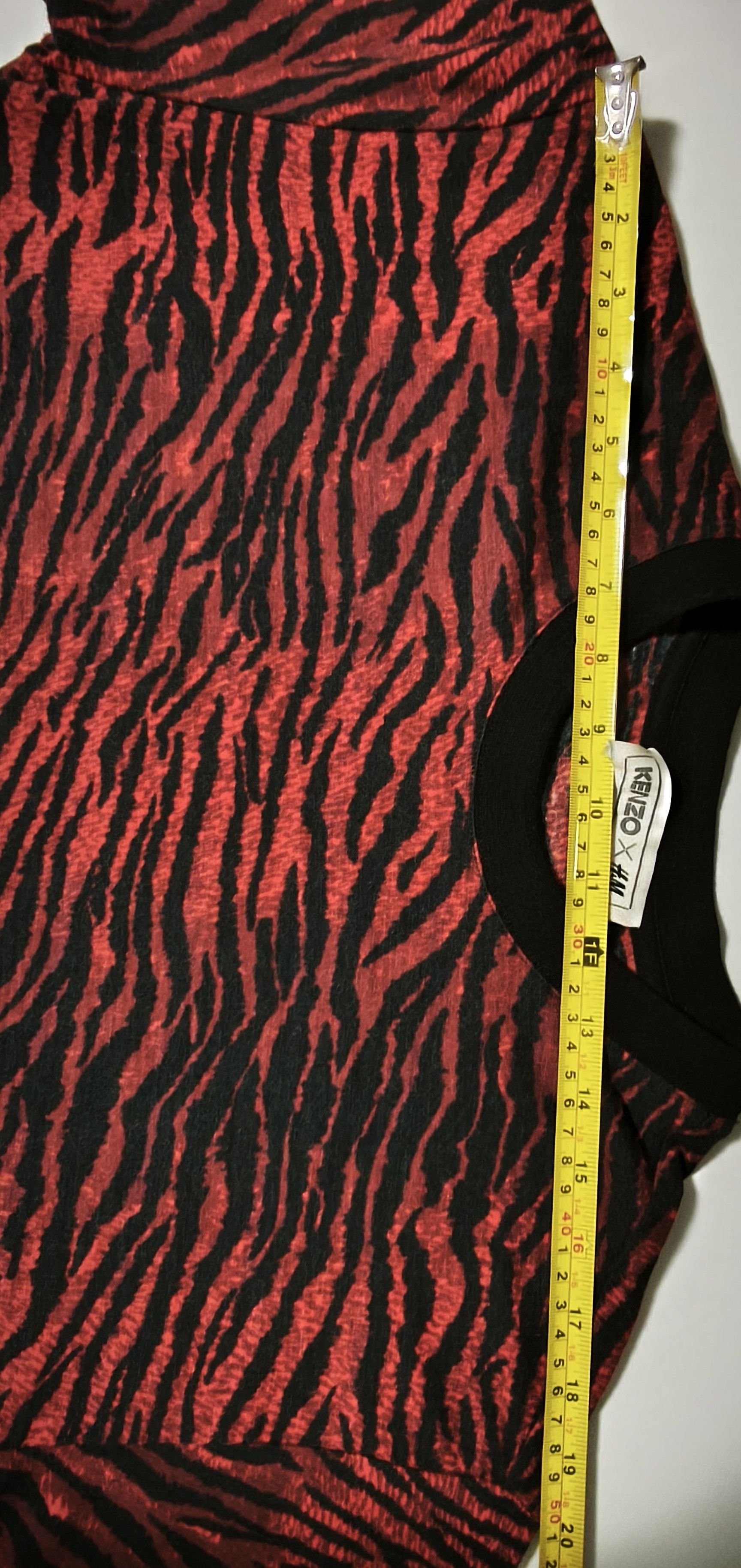 Kenzo Red wool T-shirt with tiger print Size US M / EU 48-50 / 2 - 23 Thumbnail