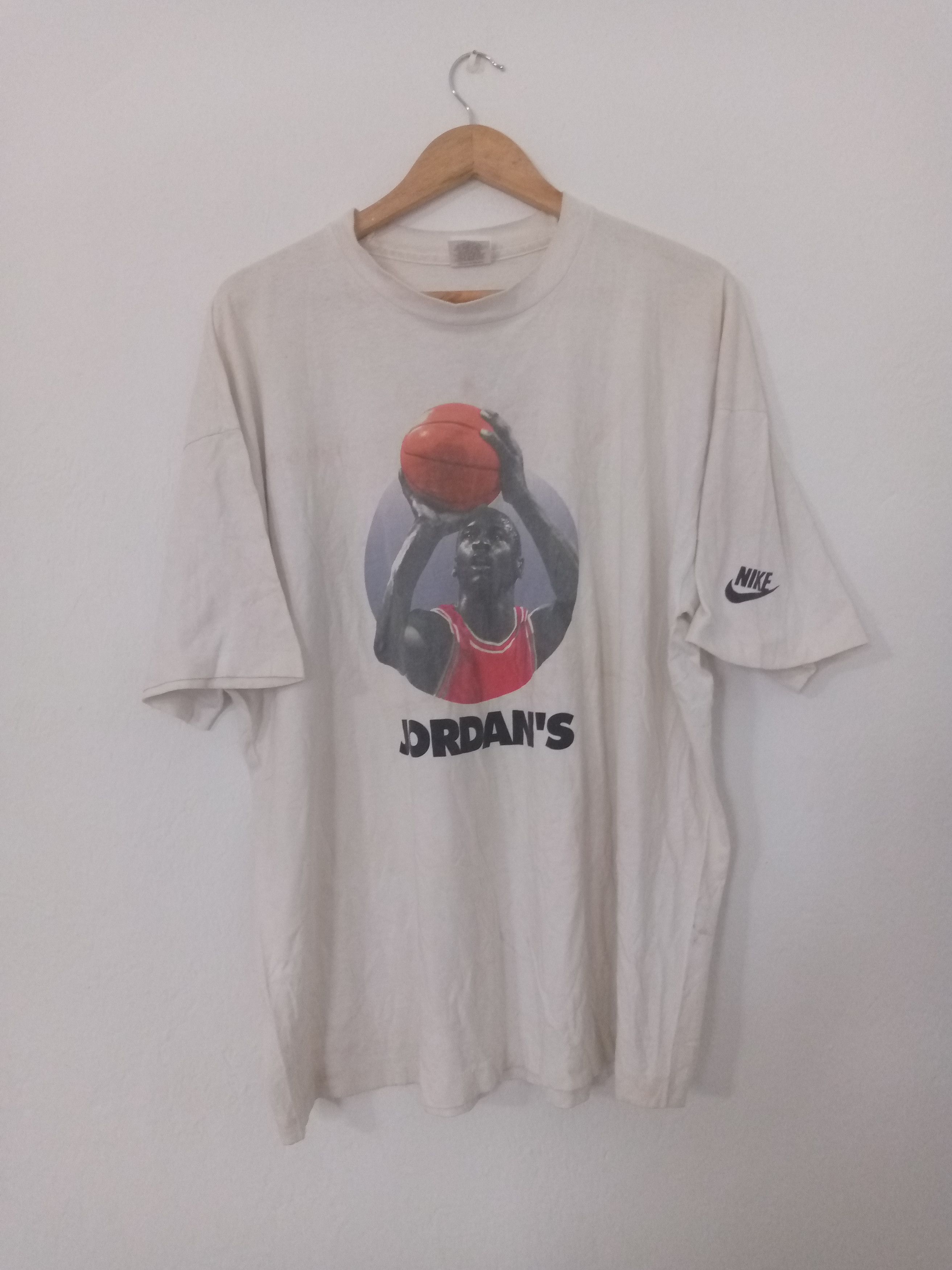 Image of Nike Michael Jordan Back Vintage 90’S in White, Men's (Size XL)