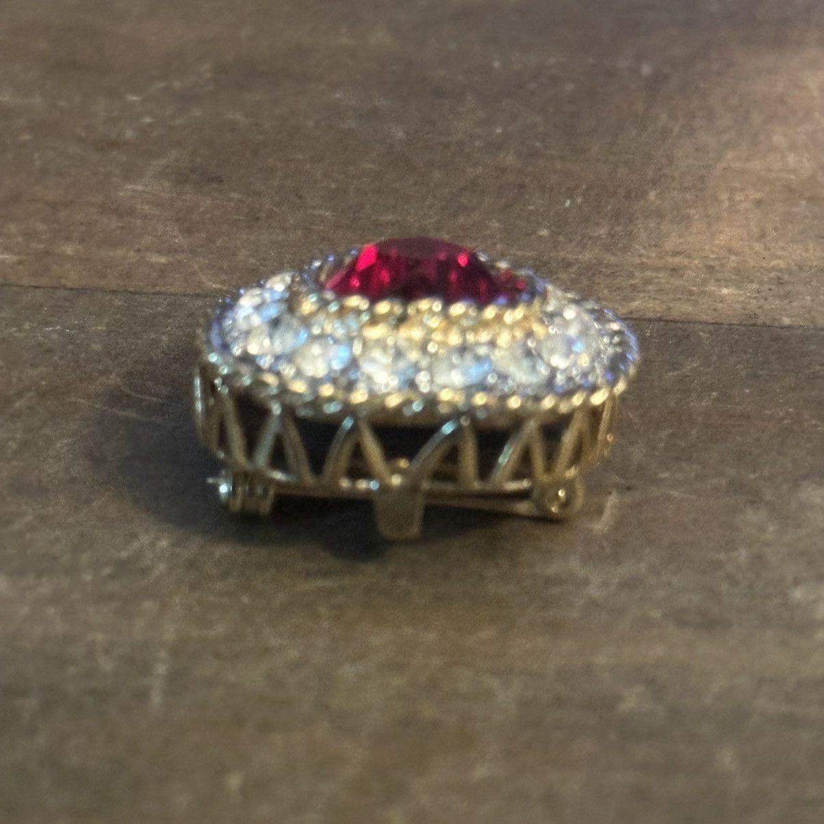 Vintage Vintage red gemstone rhinestone heart brooch/pendant Size ONE SIZE - 6 Thumbnail