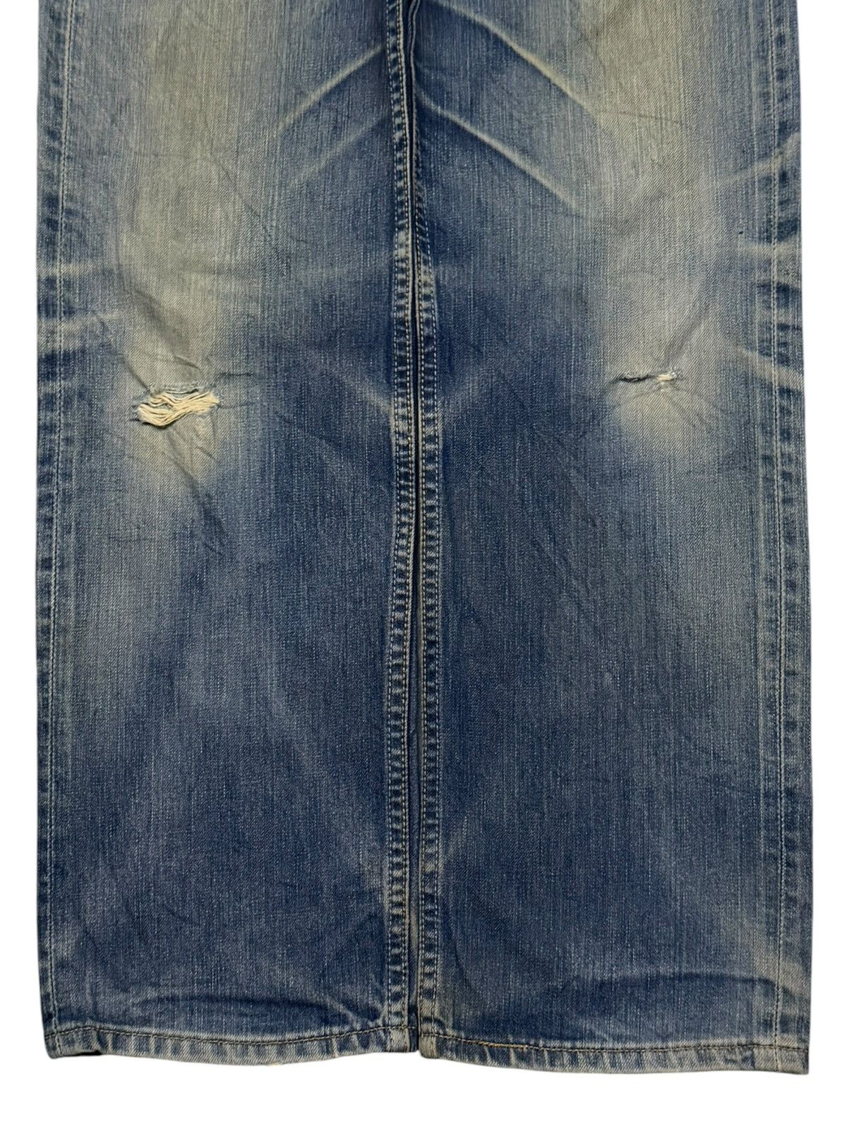 Levi's Vintage Levi’s 501 Japanese Denim Jeans | Straight Fit | W28 Size US 28 / EU 44 - 6 Thumbnail