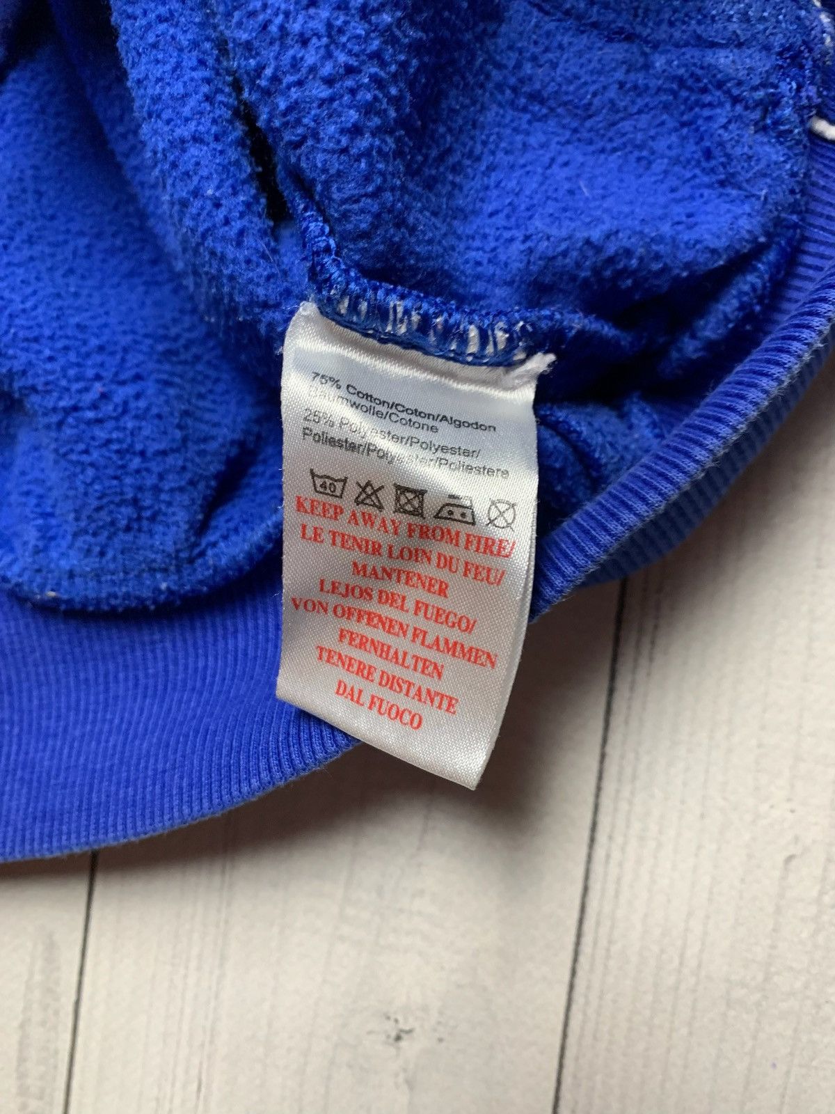 Umbro Vintage Umbro soccer sweatshirt logo Rangers blue size m Size US M / EU 48-50 / 2 - 6 Thumbnail