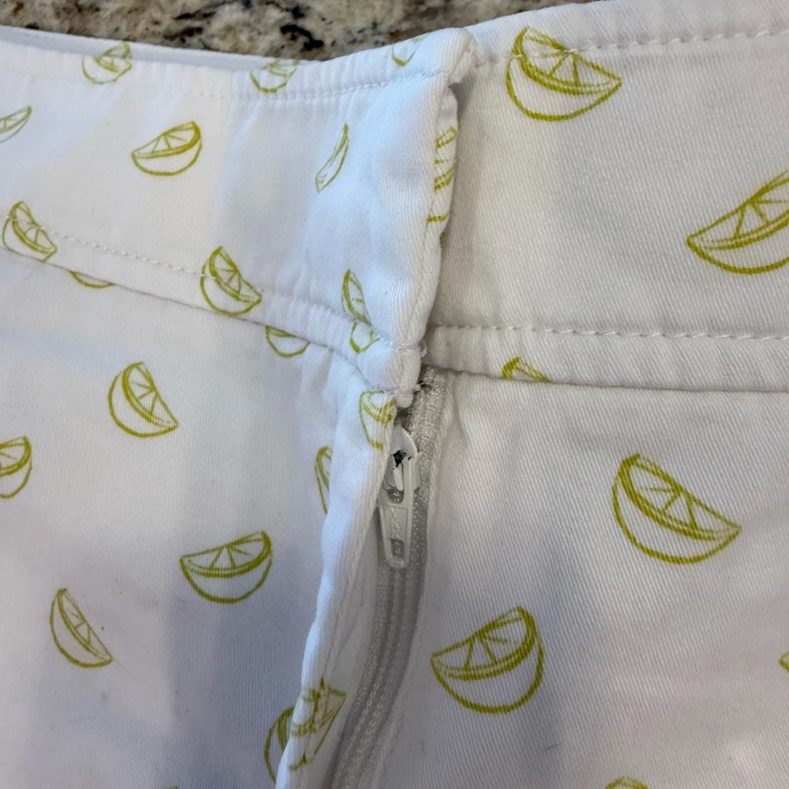 Other Juniper + Lime lime novelty print shorts plus SZ 14 Size 36" / US 14 / IT 50 - 7 Thumbnail