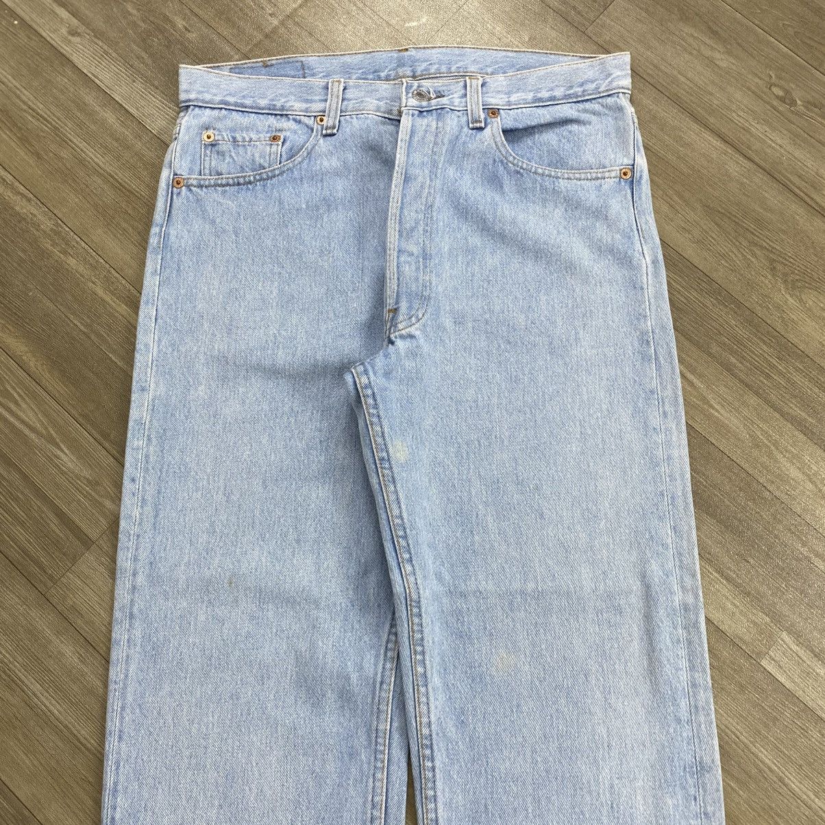Levi's Vintage Clothing 1990s Vintage Levis 501 USA 34x36 Blue Jeans Size US 33 - 2 Thumbnail