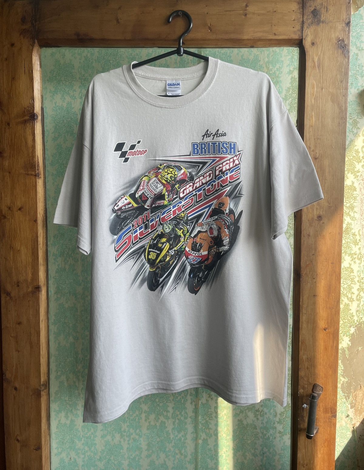 Gildan Moto GP Air Asia British Grand Prix Silverstone 2011 t shirt Size US XL / EU 56 / 4 - 1 Thumbnail