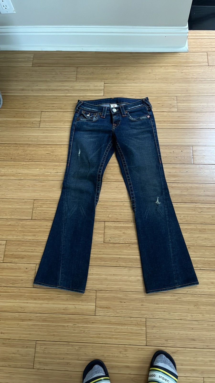True Religion True Religion Women's Flared Jeans Size 26 Size 26" / US 2 / IT 38 - 2 Thumbnail