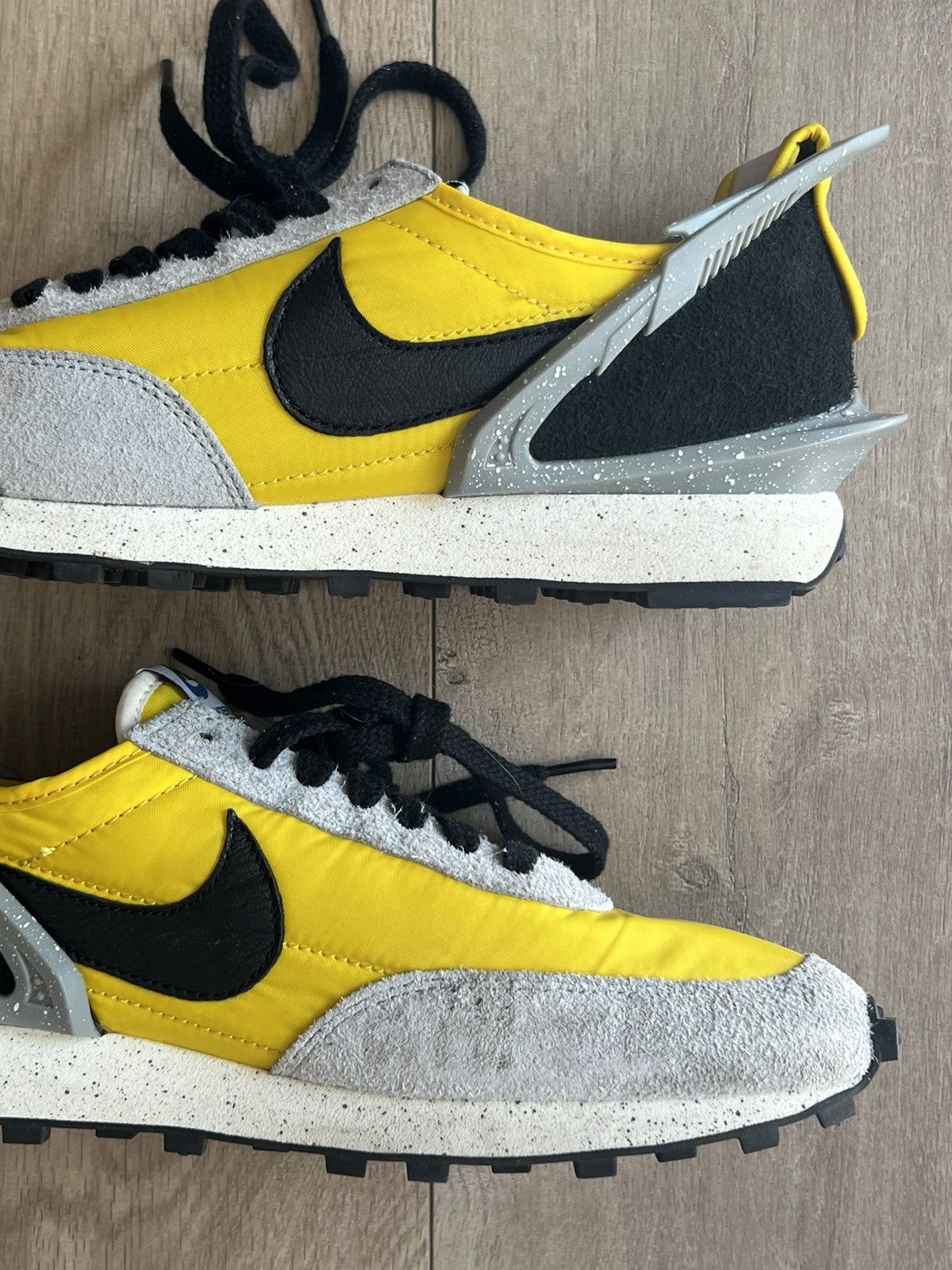 Nike × Undercover Nike Undercover Jun Takahasi Yellow Low Top Runner Sneakers Size US 10 / EU 43 - 6 Thumbnail