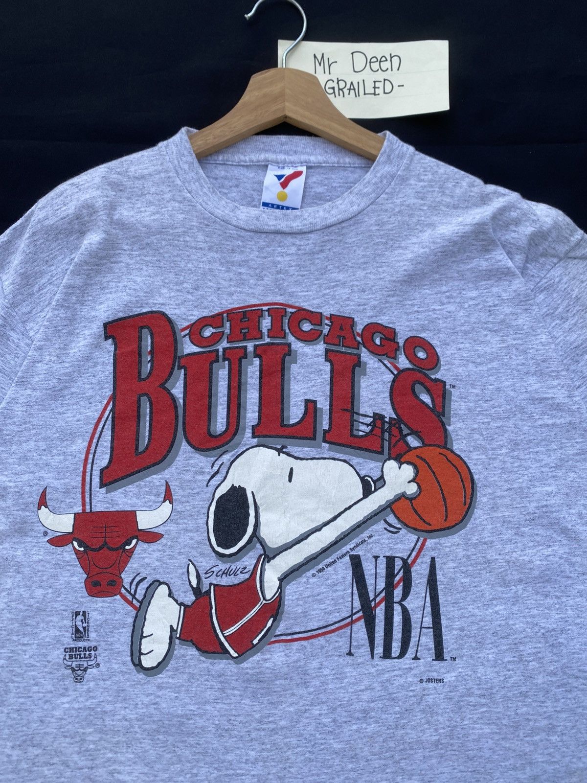 NBA Rare Vintage 90s Chicago Bulls X Snoopy Tshirt Size US L / EU 52-54 / 3 - 1 Thumbnail