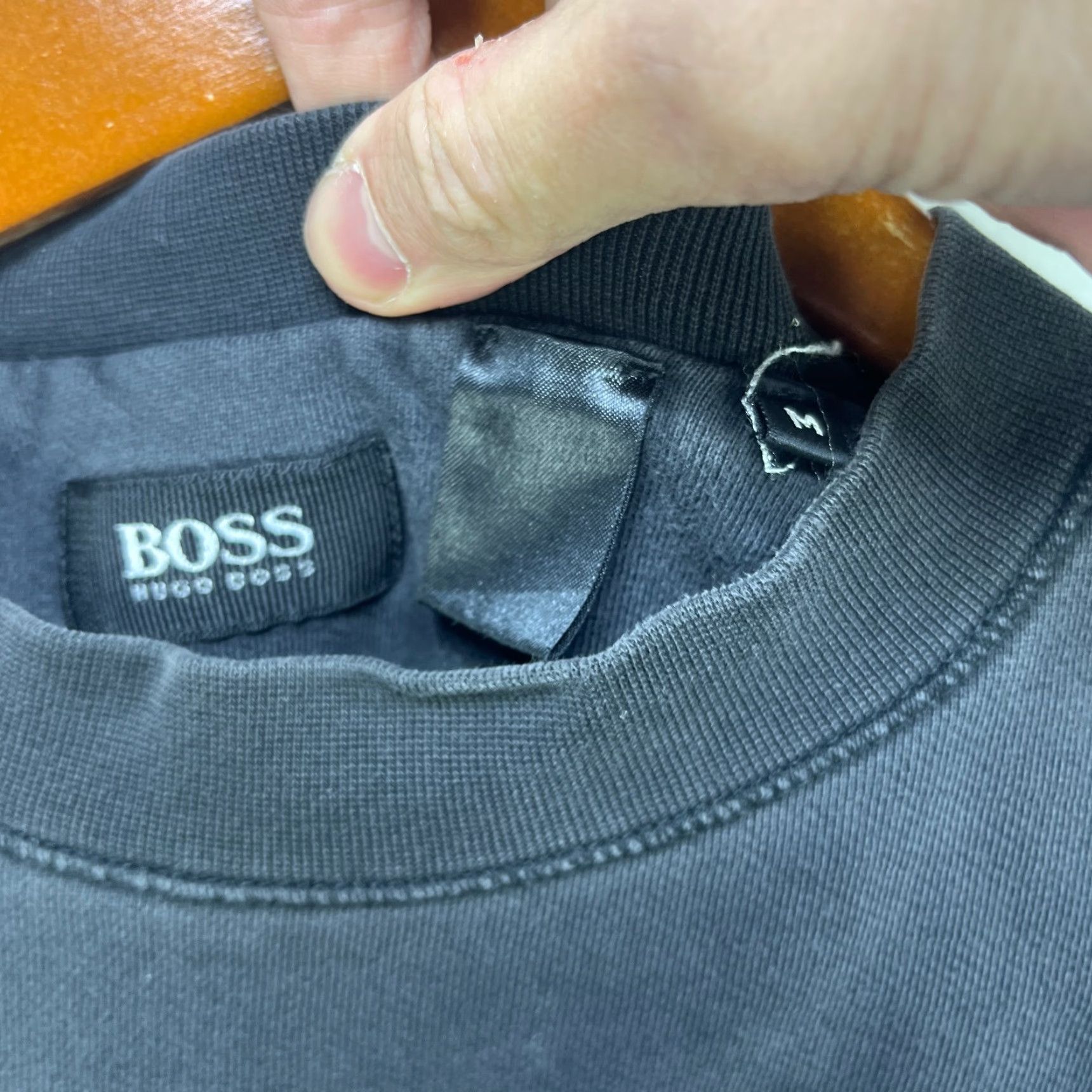 Hugo Boss Vintage Hugo Boss Sweatshirt M Black 90s Logo Hooded Crew Neck Long Sleeve Pullover Cotton Fleece Midweight Mens Size US M / EU 48-50 / 2 - 3 Thumbnail