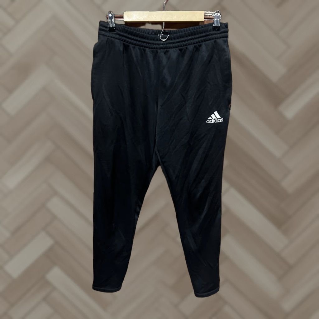 Adidas Adidas Essentials Joggers Slim Tapered Medium Black Men M Jogger Pants Athletic Wear Regular Slimming Athleisure Classic Sports 90s? Size US 31 - 1 Thumbnail