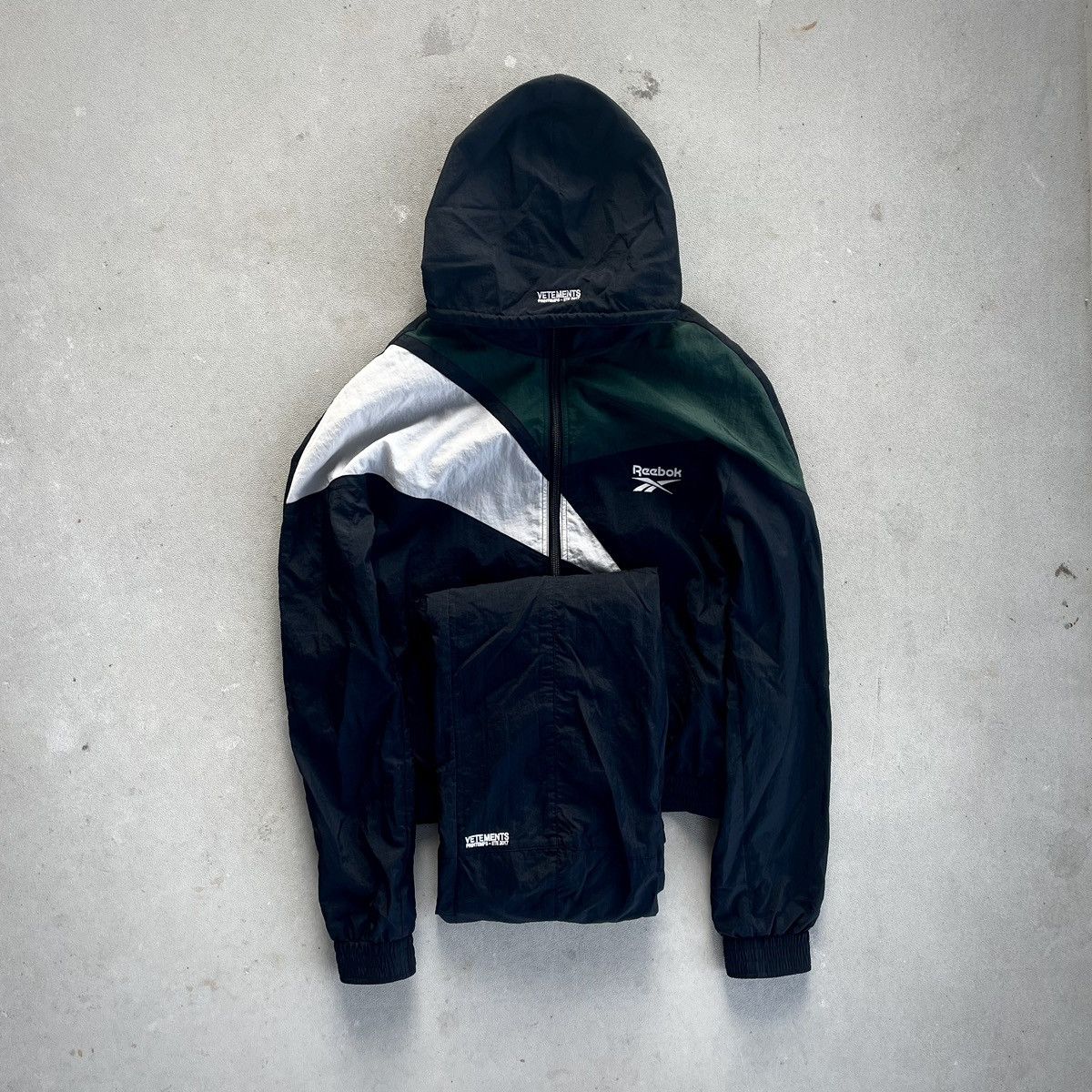 Vetements SS17 Full Tracksuit Size US S / EU 44-46 / 1 - 1 Thumbnail