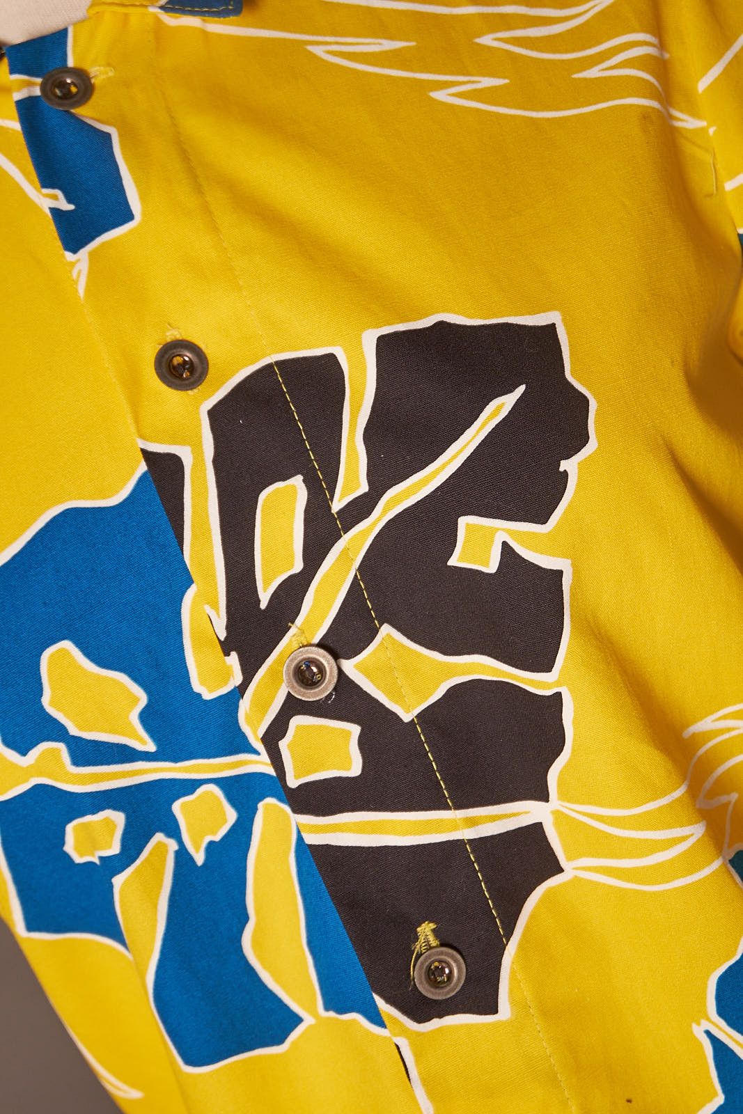 Vintage Vintage 1990s Yellow Banana Bay Hawaiian Shirt Size US XXS / EU 40 - 9 Thumbnail